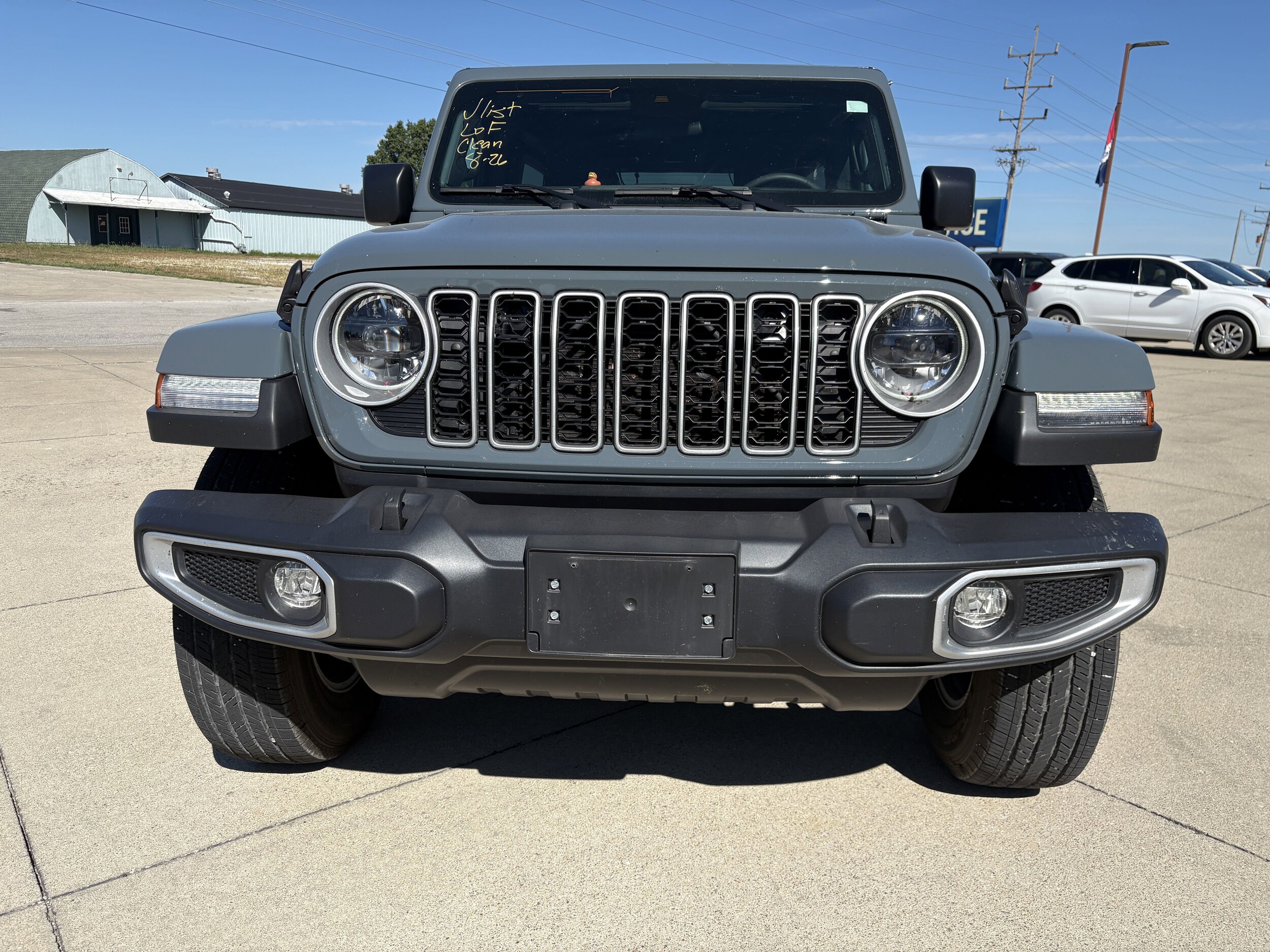 2024 Jeep Wrangler Sahara photo 3