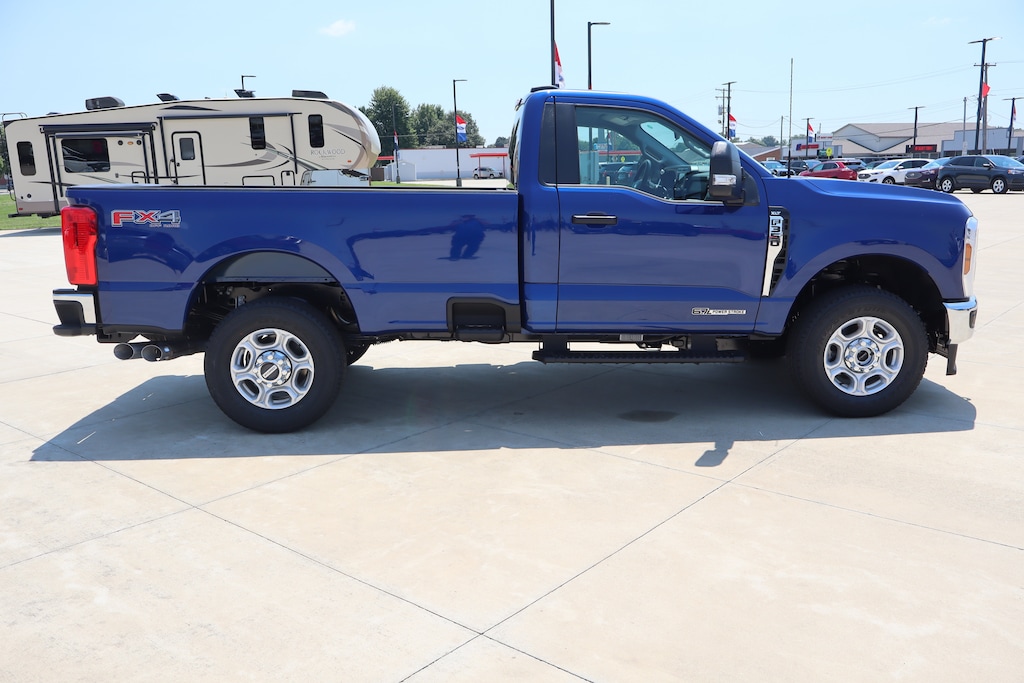 New 2026 Ford Super Duty F-350 SRW XLT Truck