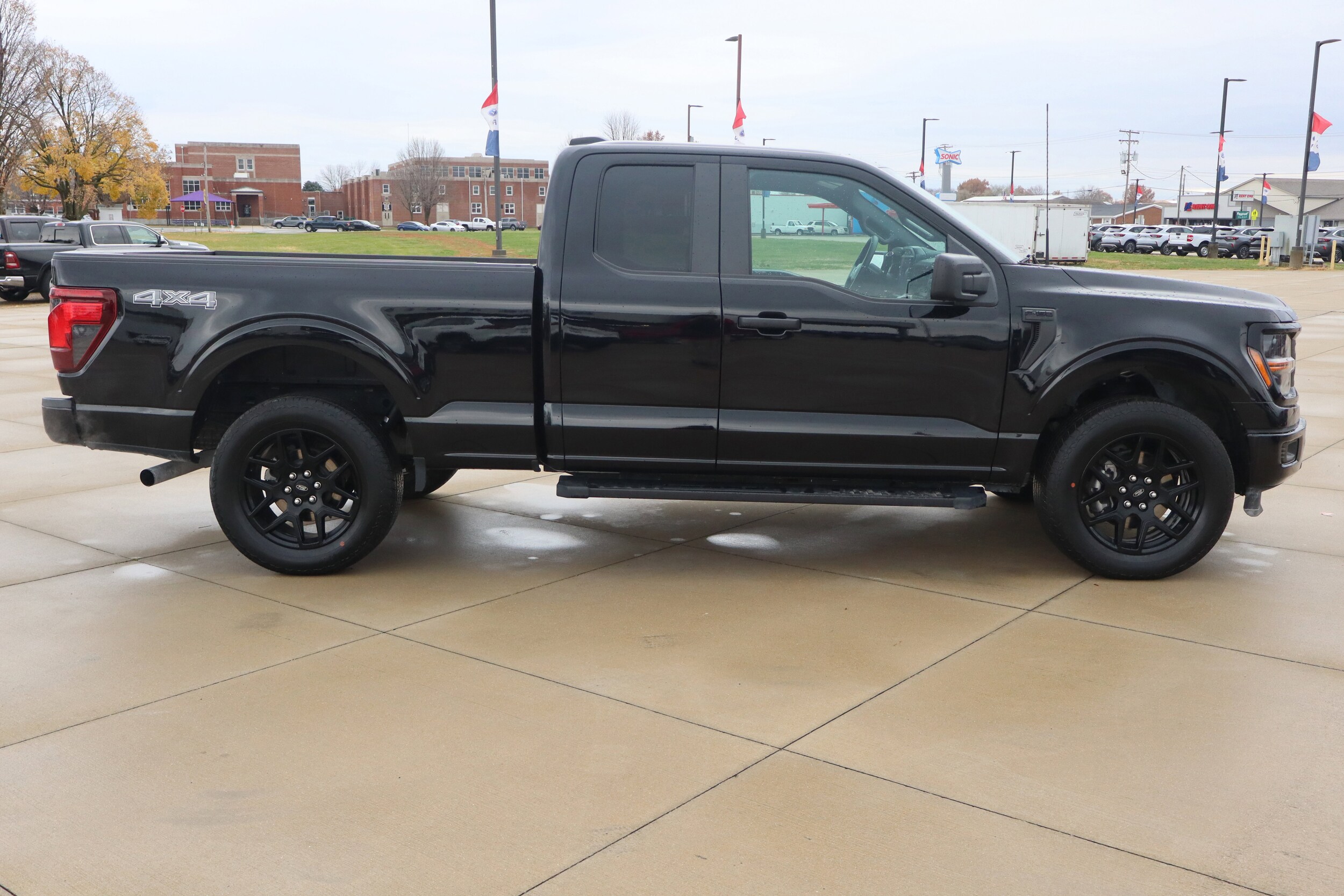 2024 Ford F-150 STX photo 4