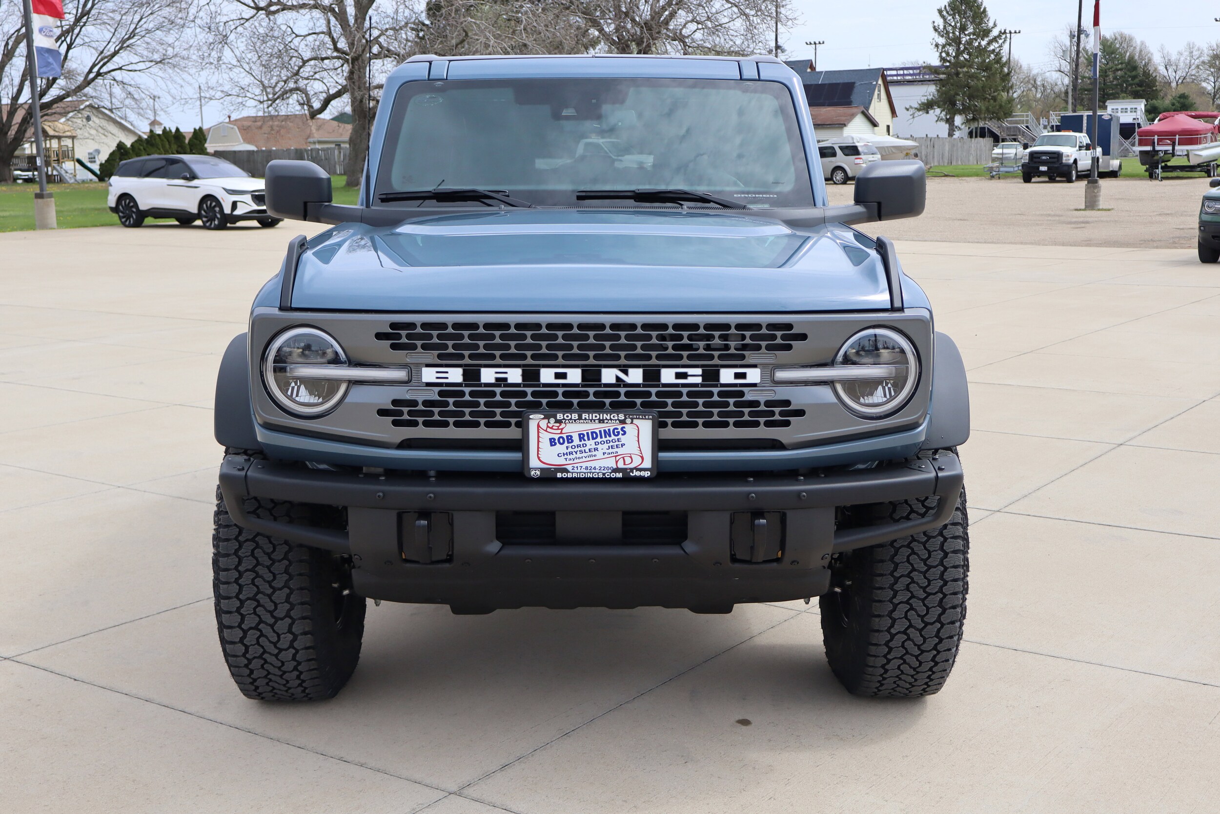 2025 Ford Bronco Badlands photo 2