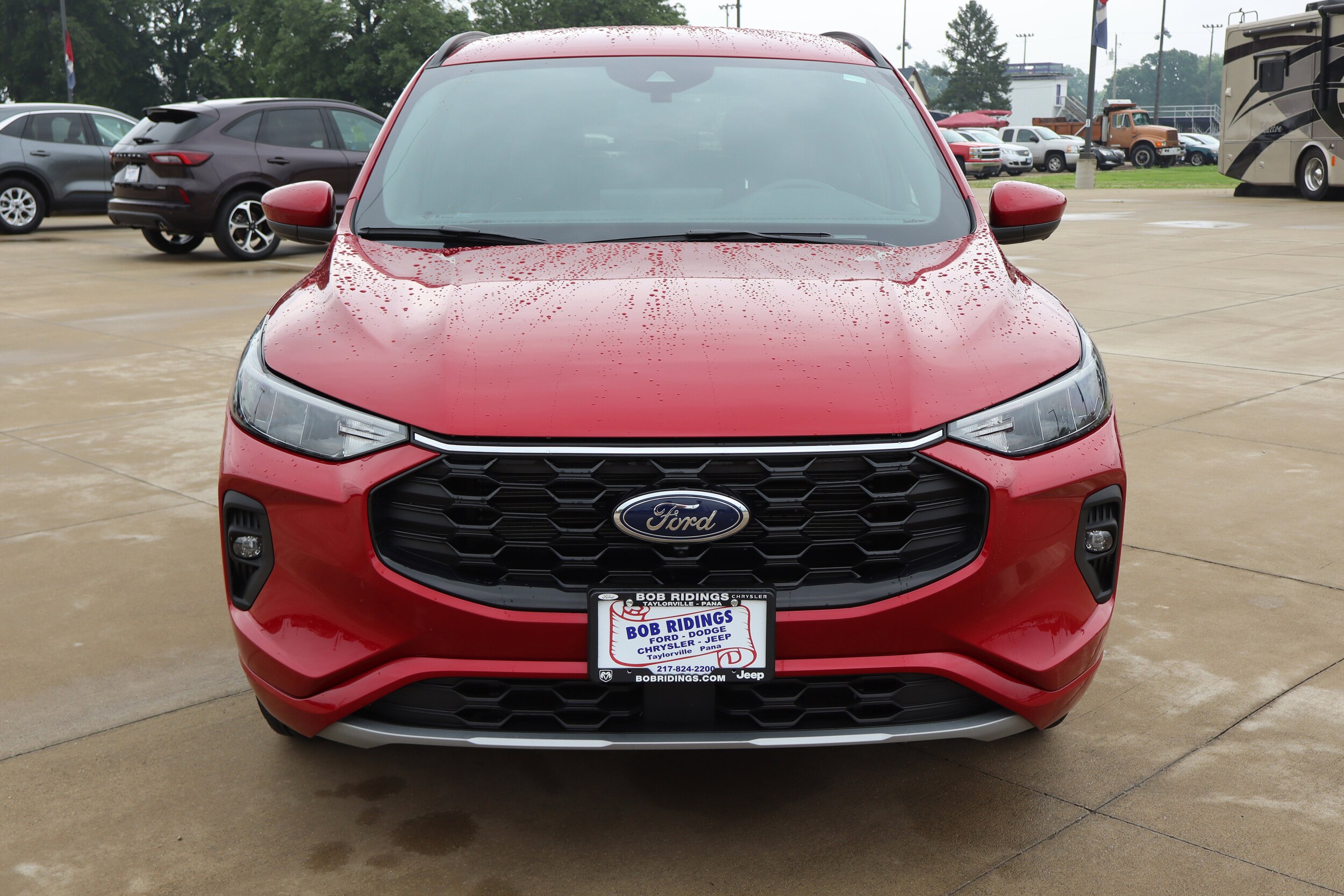 2024 Ford Escape ST-Line Select photo 2