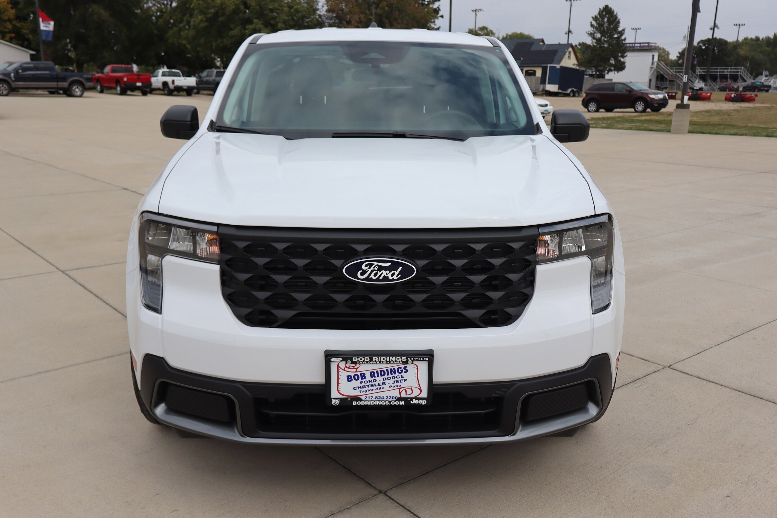 2025 Ford Maverick XLT photo 2