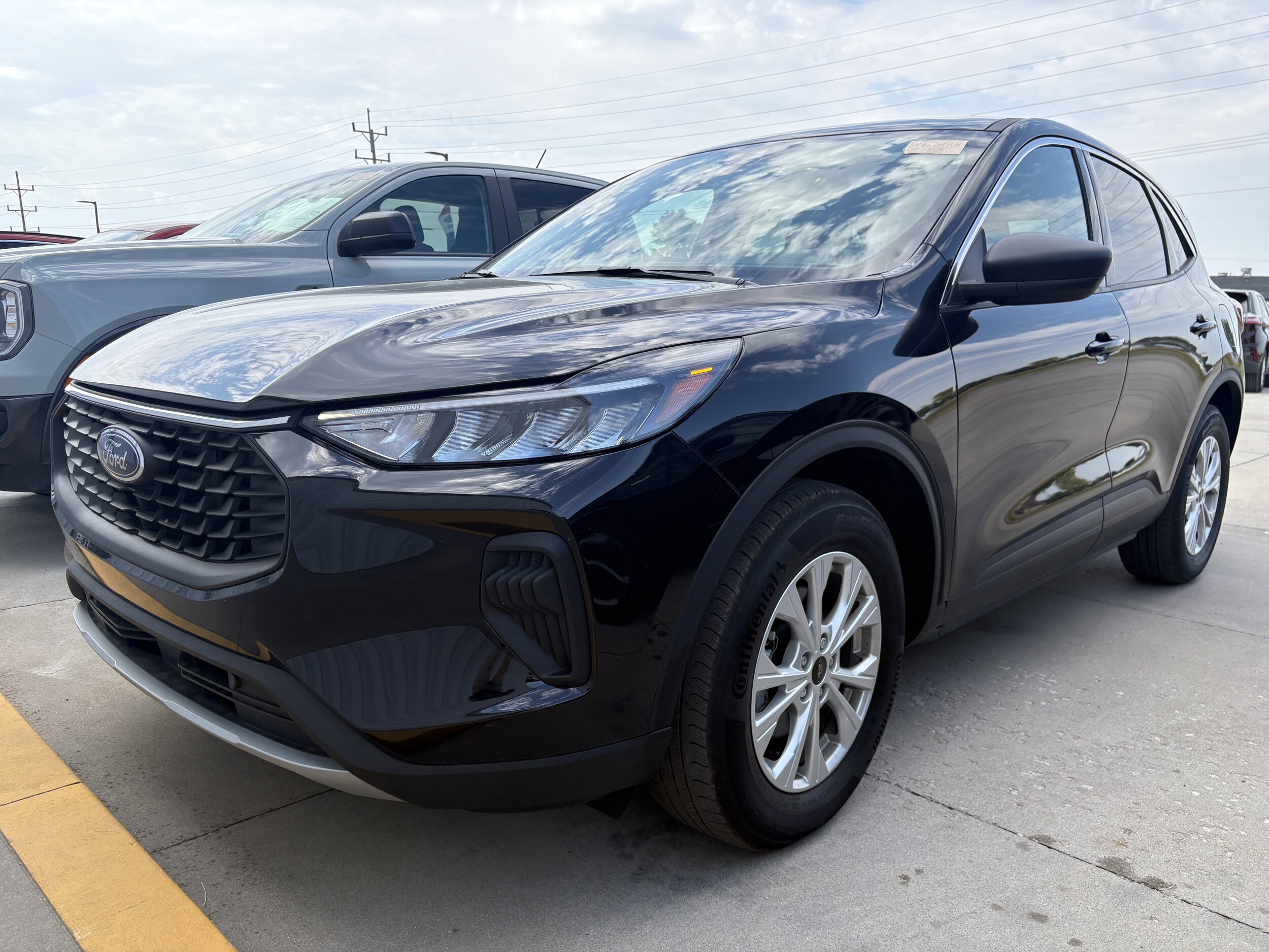 2023 Ford Escape Active photo 2