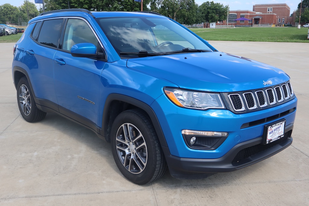 Used 2020 Jeep Compass Latitude w/Sun/Wheel Pkg SUV
