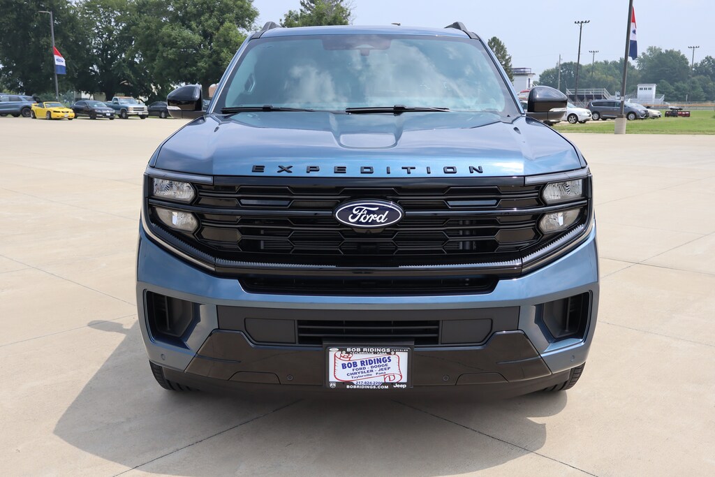 New 2027 Ford Expedition Platinum SUV