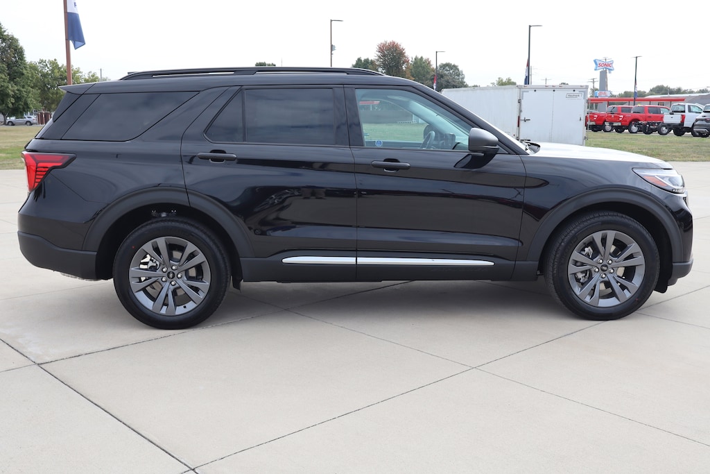 New 2025 Ford Explorer Active SUV