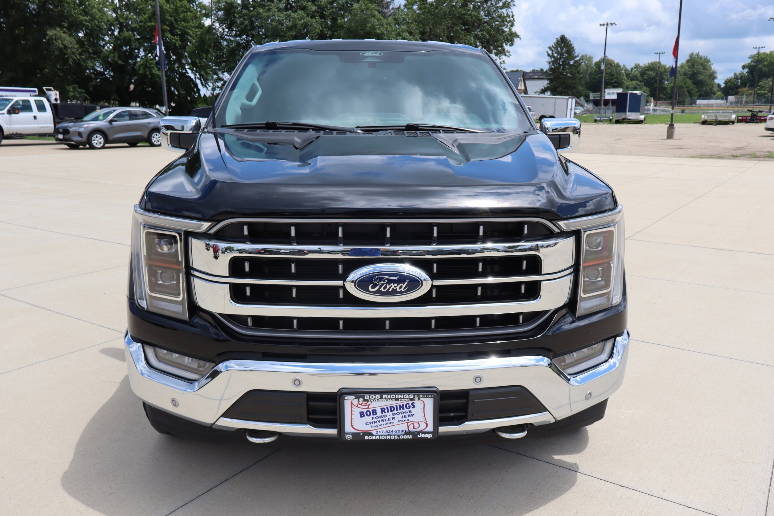 2022 Ford F-150 Lariat photo 2