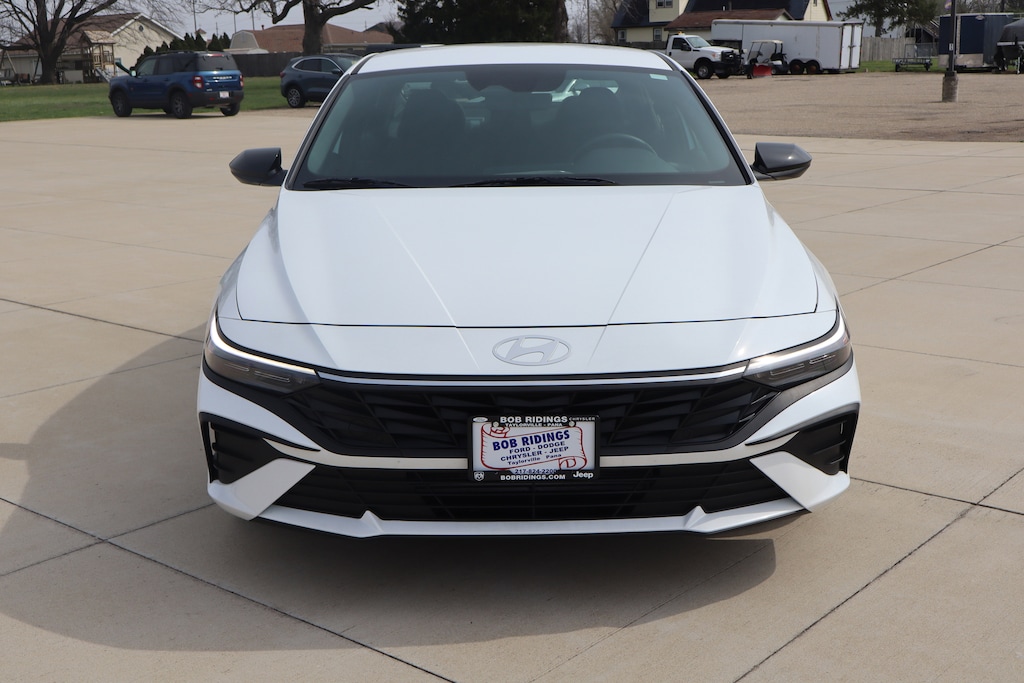 Used 2025 Hyundai Elantra SEL Sport Sedan