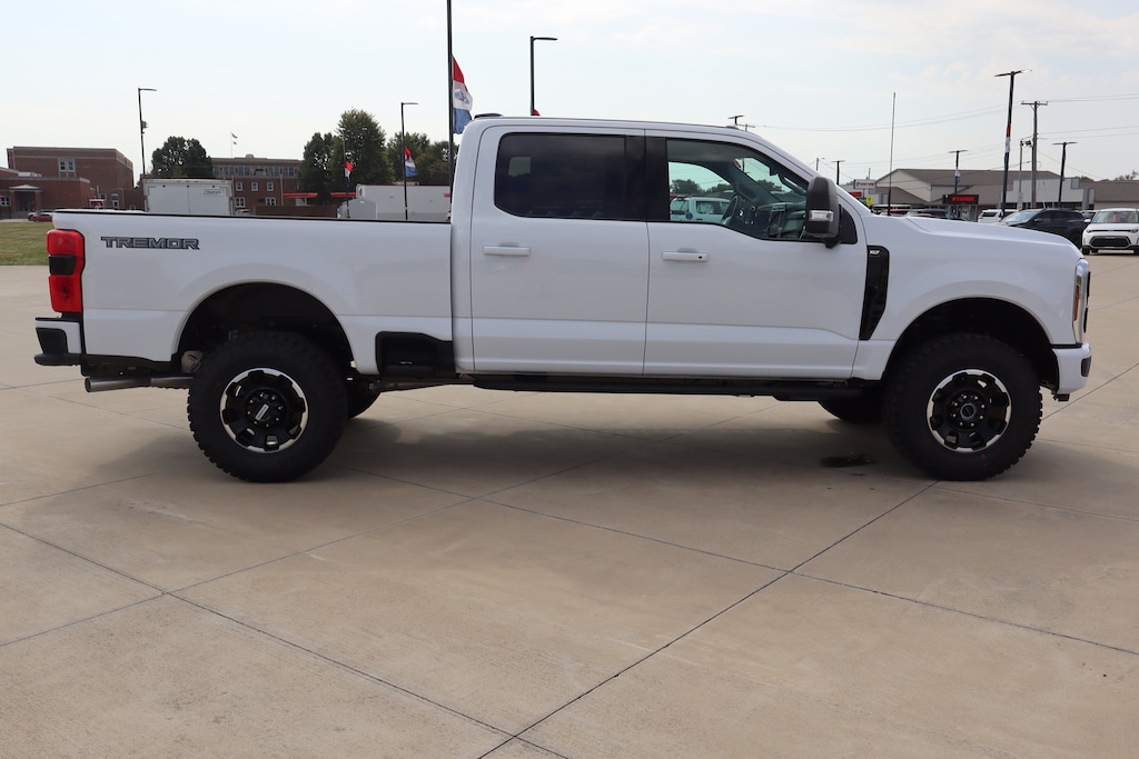 New 2027 Ford Super Duty F-250 SRW XLT Truck