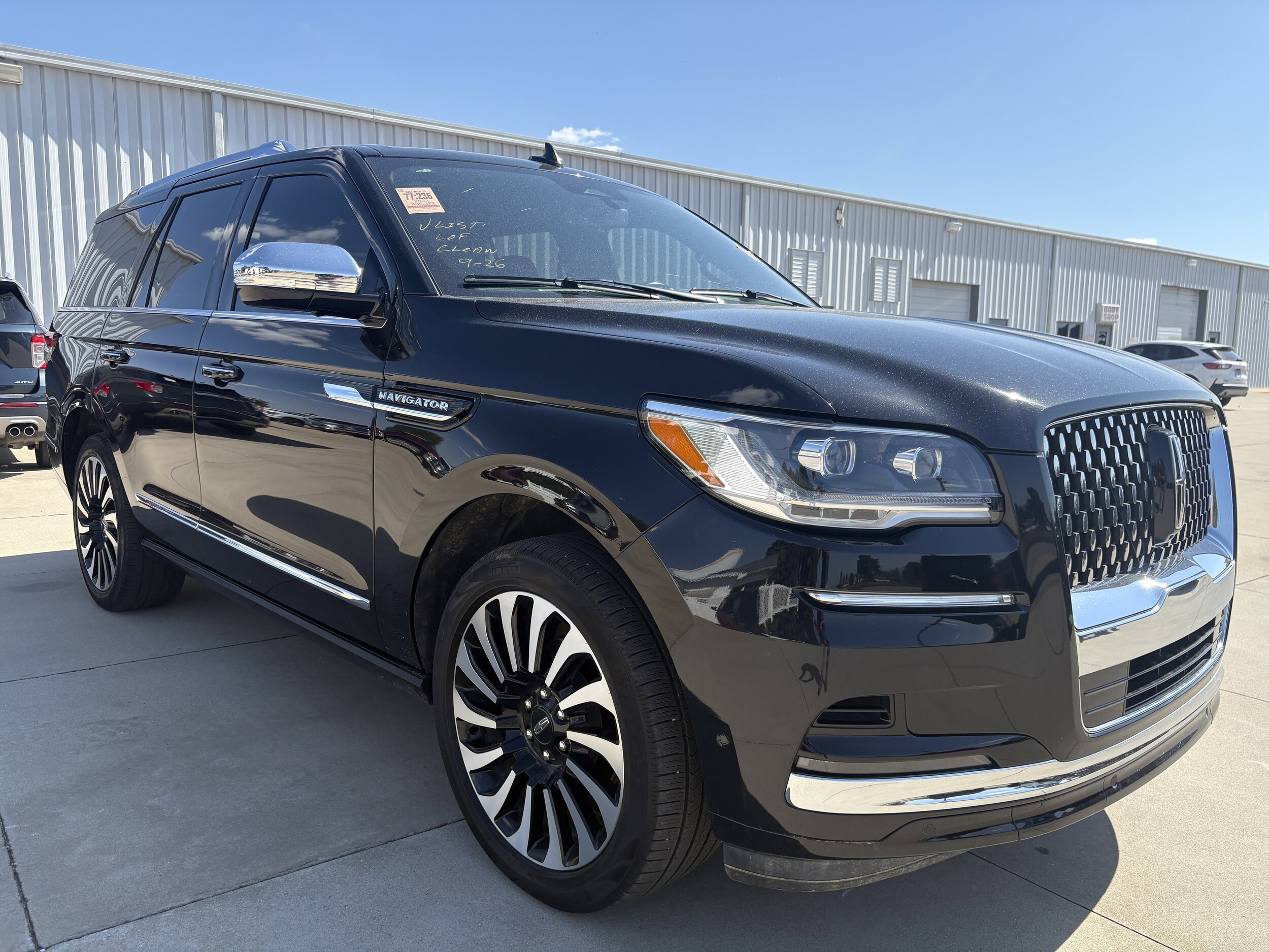 2023 Lincoln Navigator Black Label photo 4