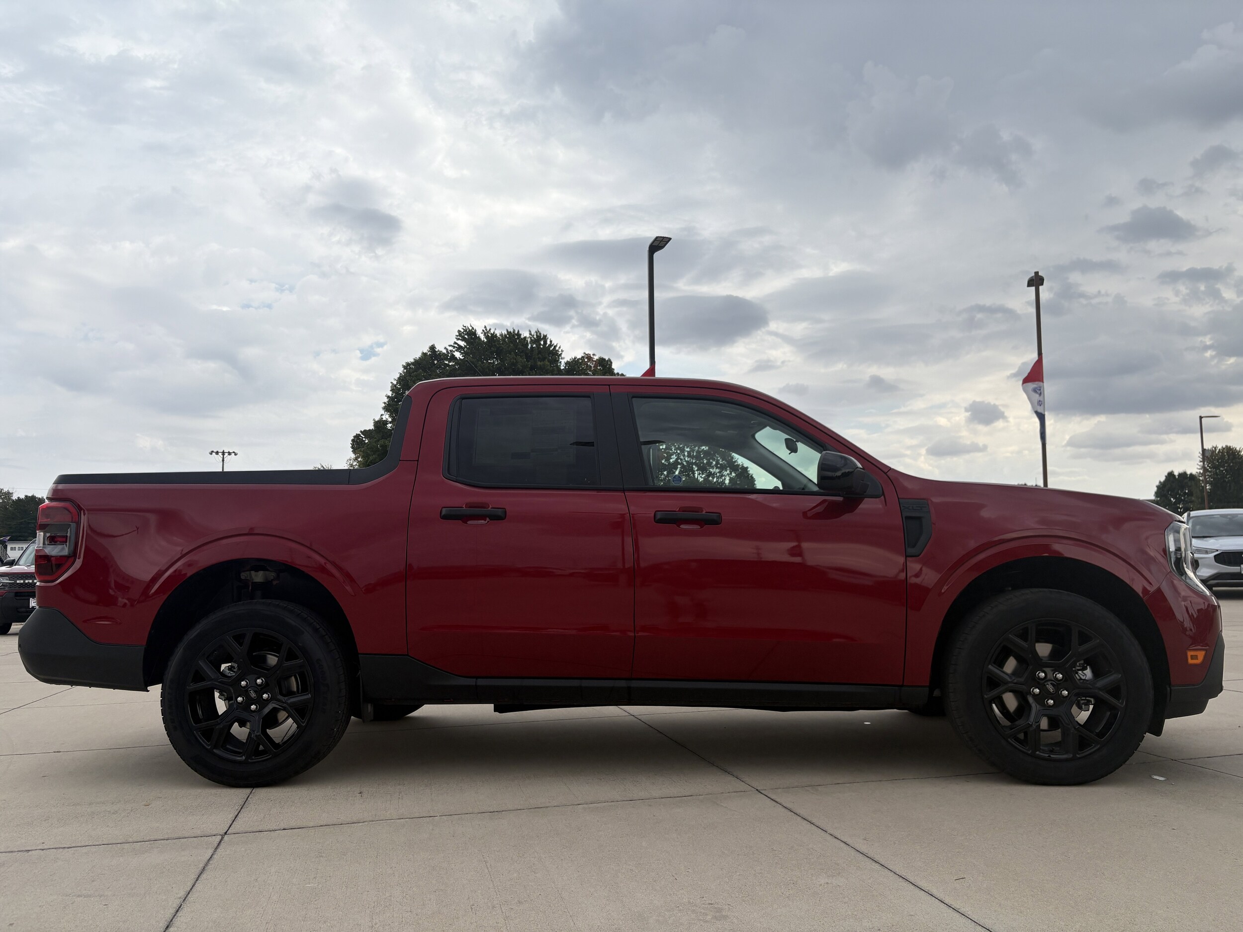 2025 Ford Maverick XLT photo 4