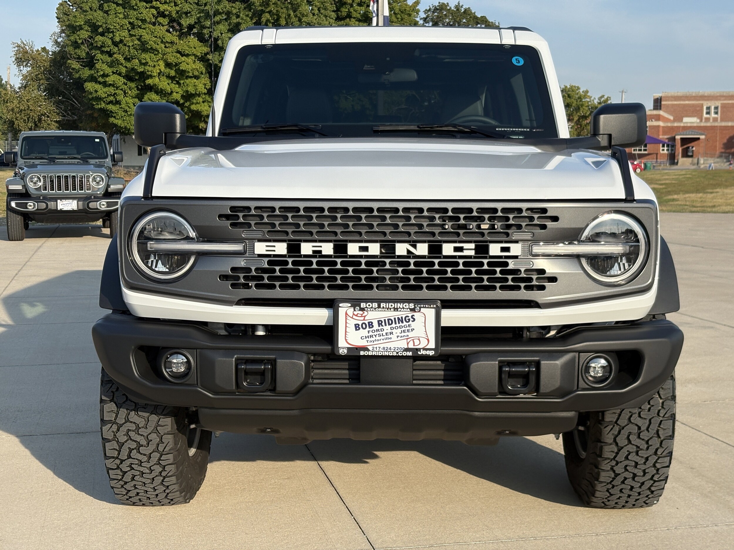 2025 Ford Bronco Badlands photo 2
