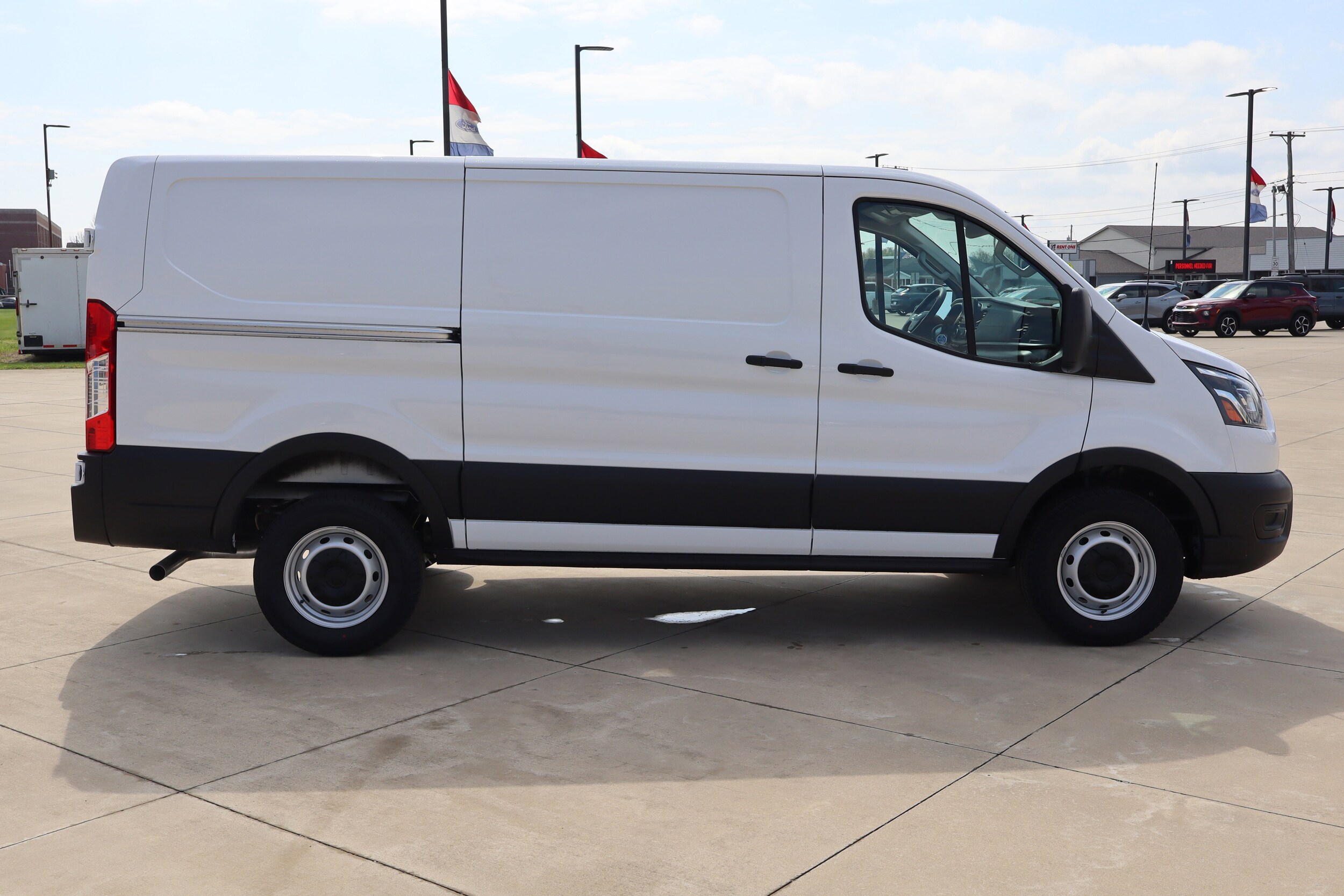 2025 Ford Transit Cargo Van photo 4