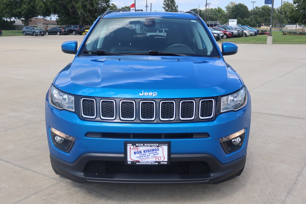 Used 2020 Jeep Compass Latitude w/Sun/Wheel Pkg SUV
