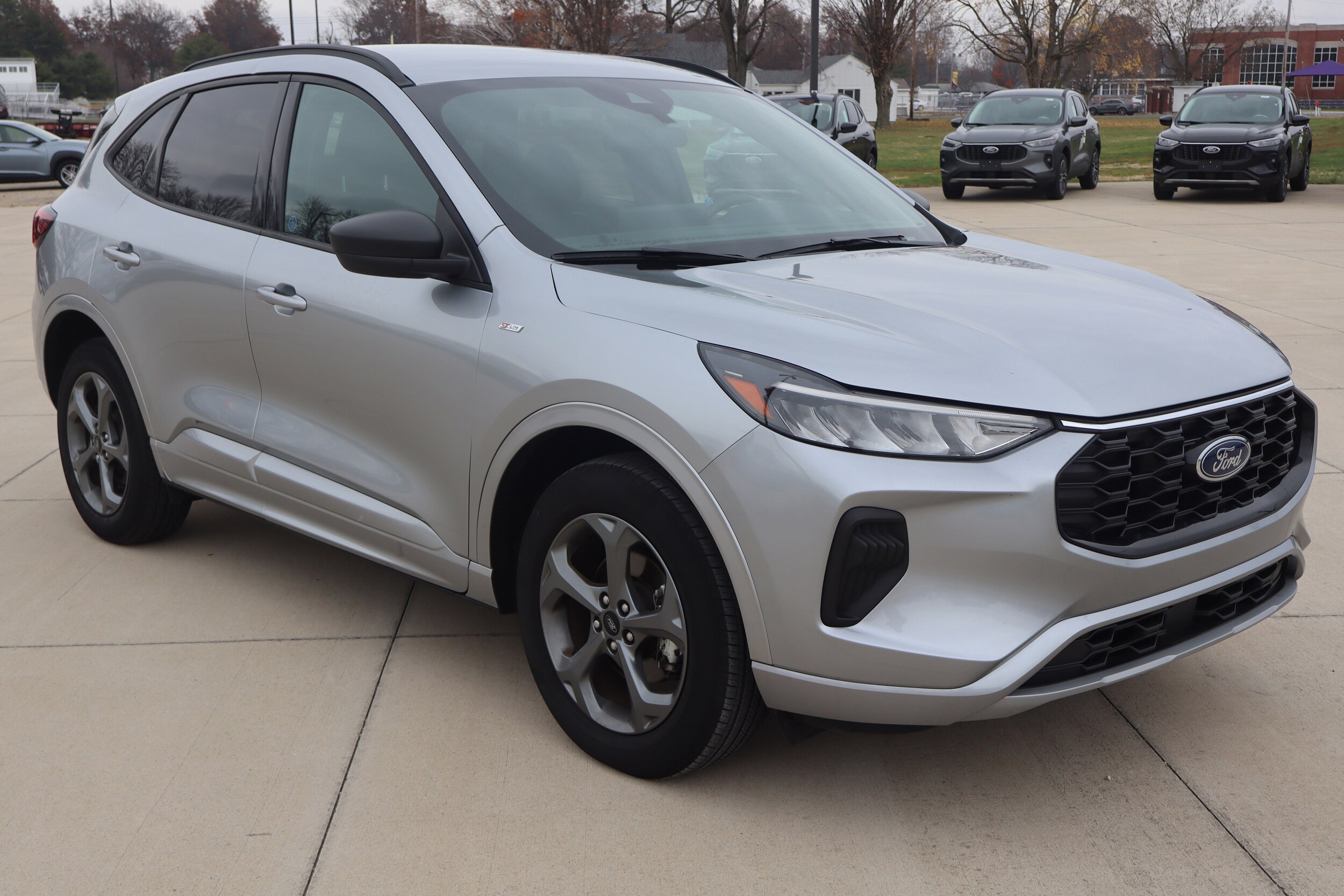 2023 Ford Escape ST-Line photo 3