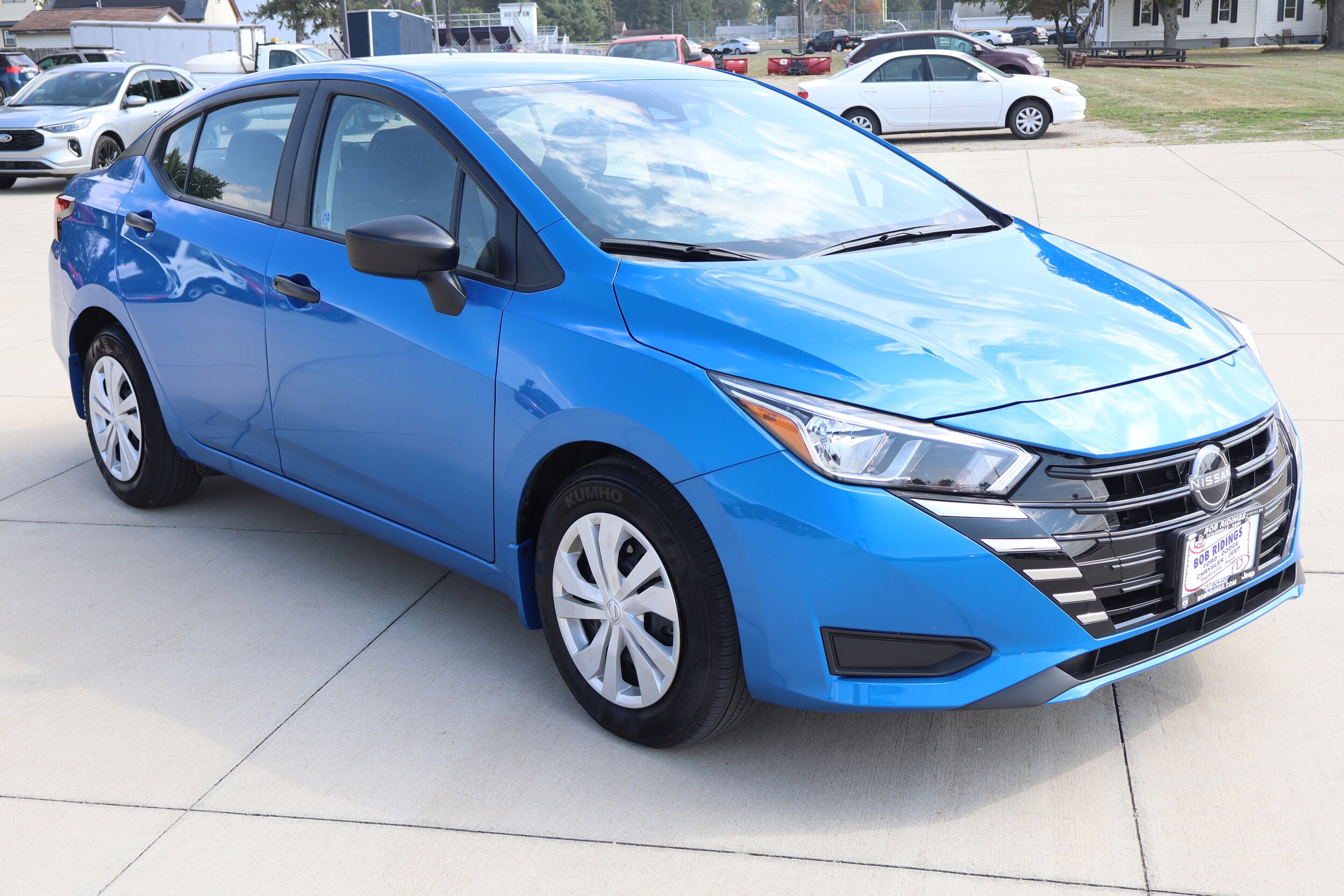 2024 Nissan Versa S photo 3
