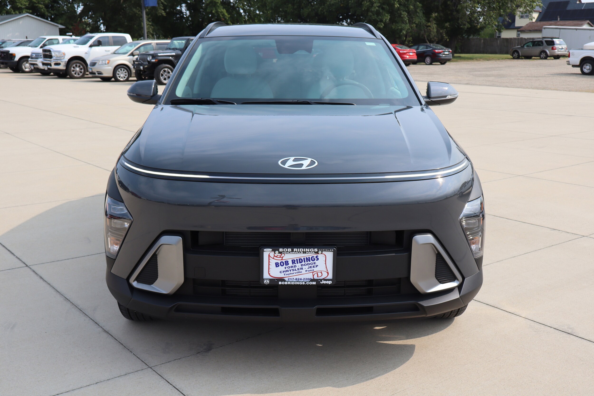 2024 Hyundai Kona SEL photo 2