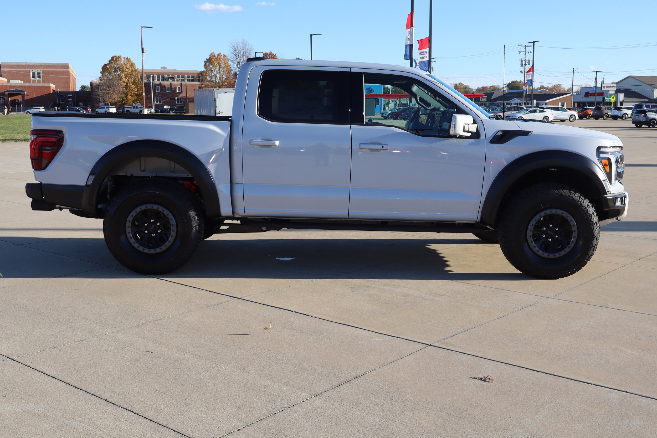 2025 Ford F-150 Raptor photo 4