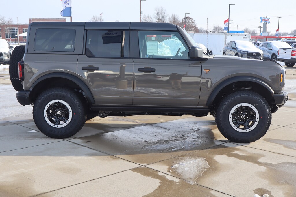 New 2025 Ford Bronco Badlands Convertible