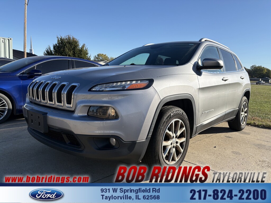 Used 2016 Jeep Cherokee Latitude SUV