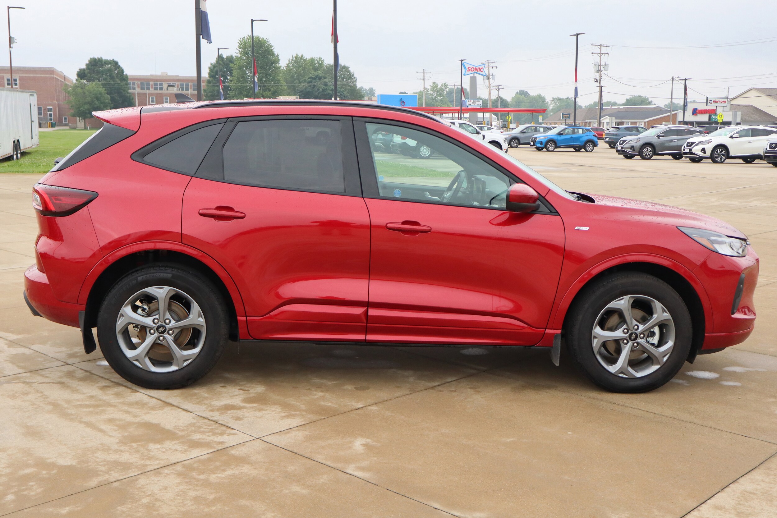 2024 Ford Escape ST-Line Select photo 4