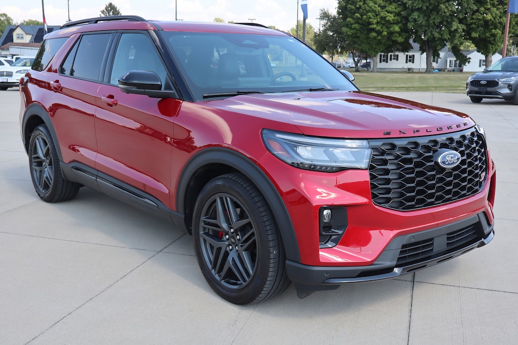 Used 2025 Ford Explorer ST SUV