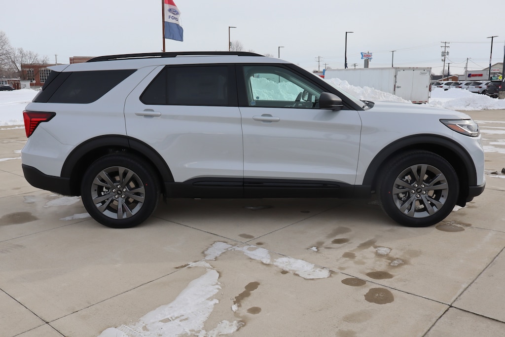 New 2026 Ford Explorer Active w/200A Pkg SUV