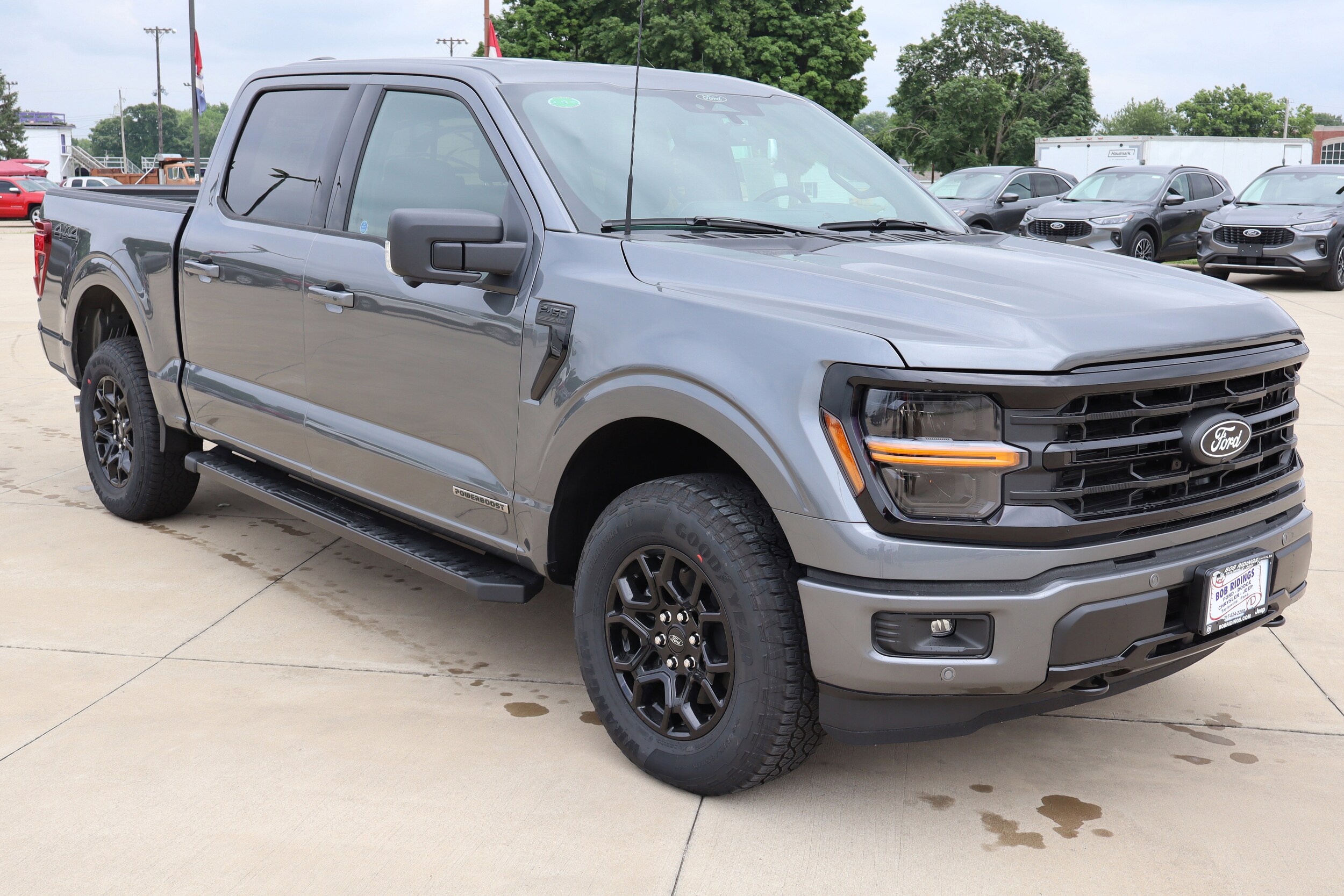 2025 Ford F-150 XLT photo 3
