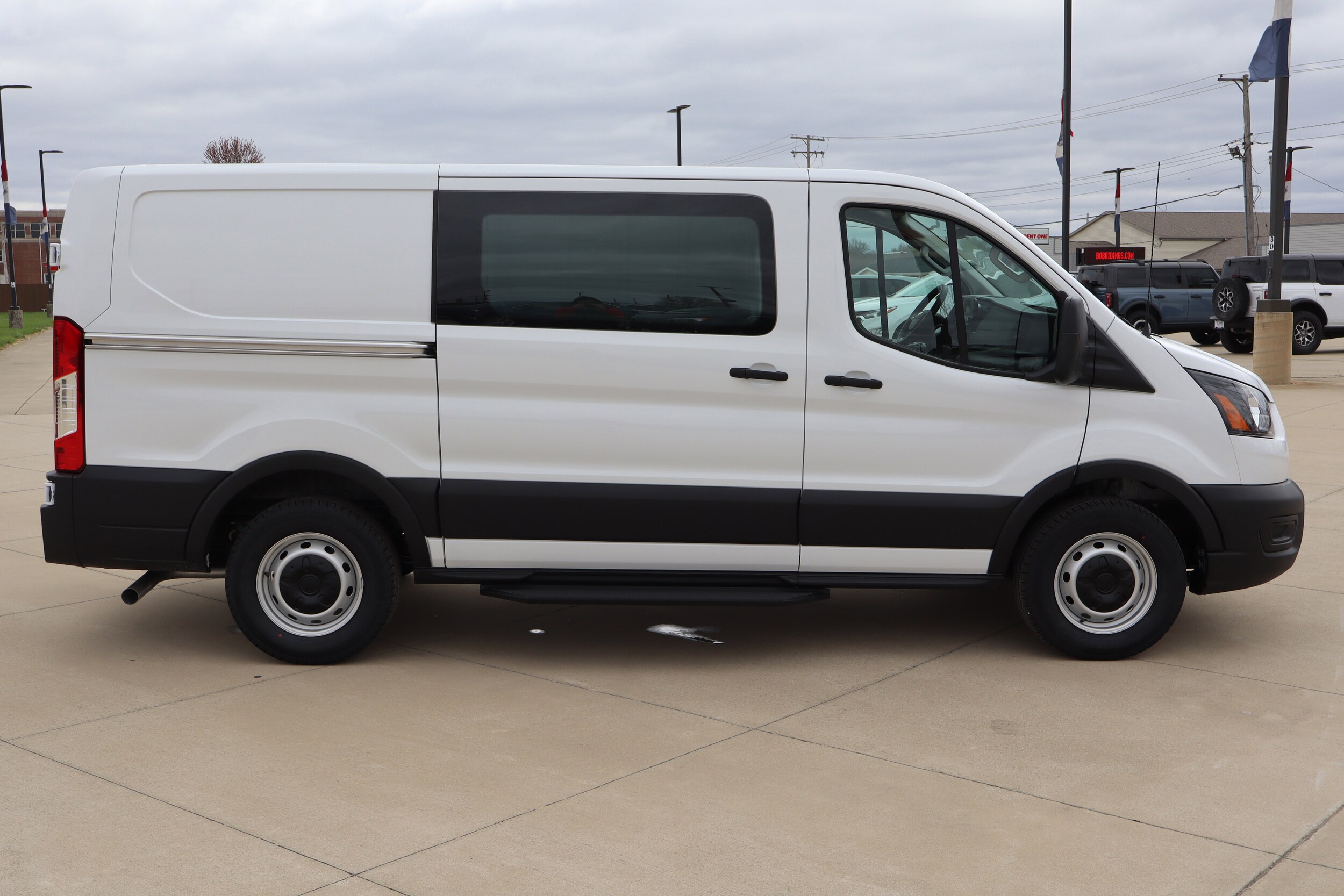 2025 Ford Transit Cargo Van photo 4