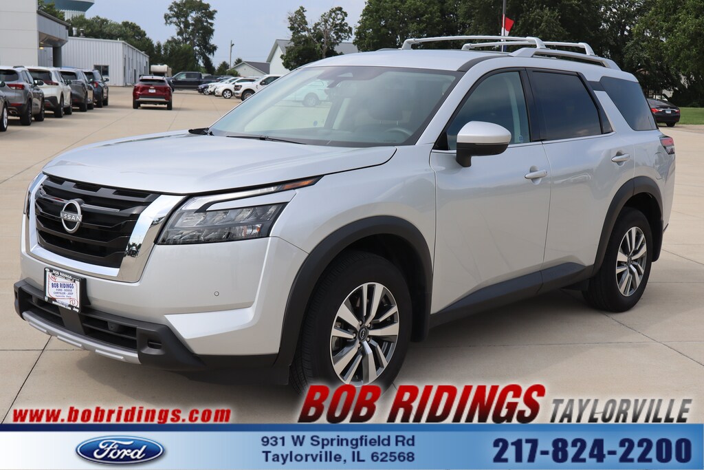 Used 2025 Nissan Pathfinder SL SUV