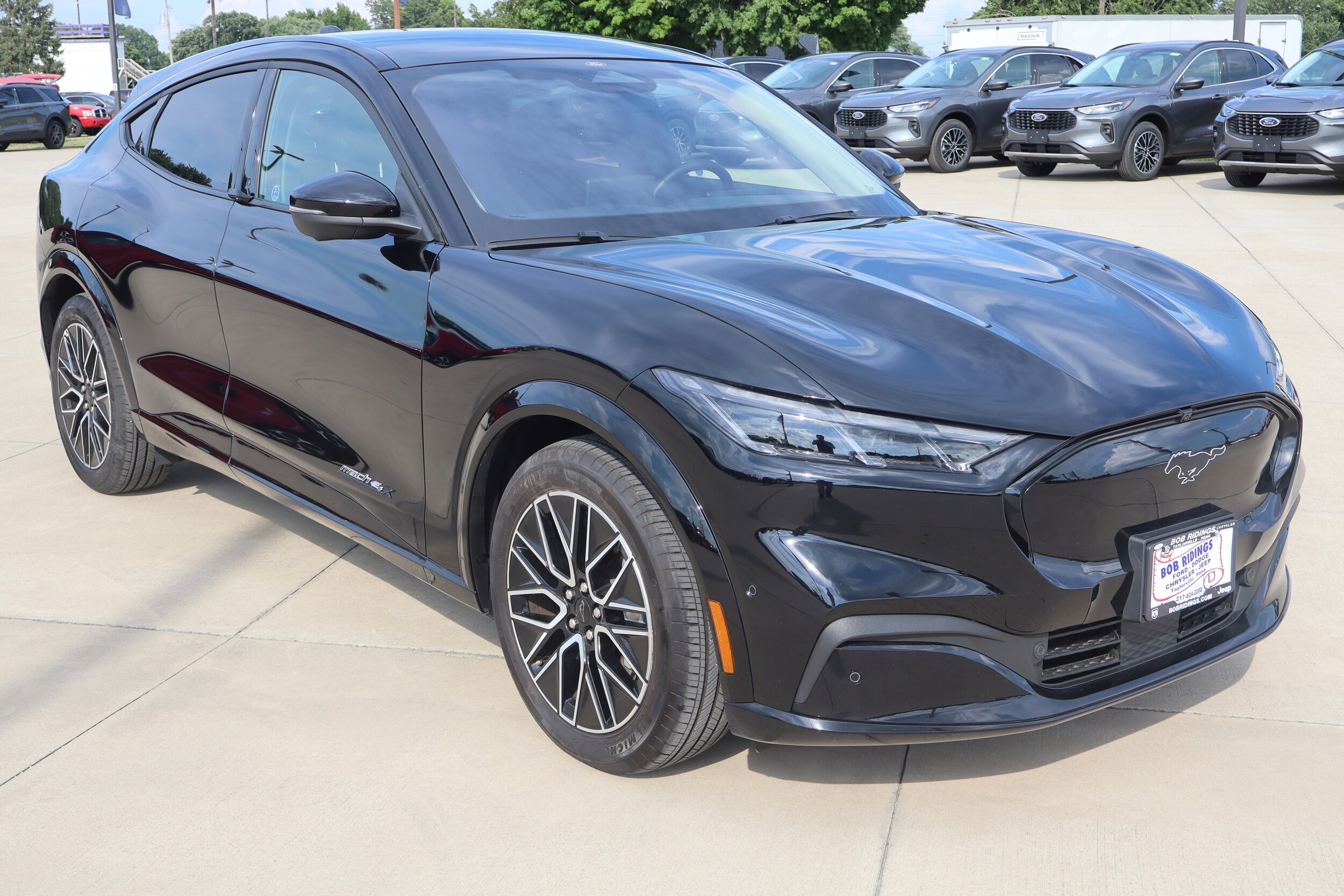 2024 Ford Mustang Mach-E Premium photo 3