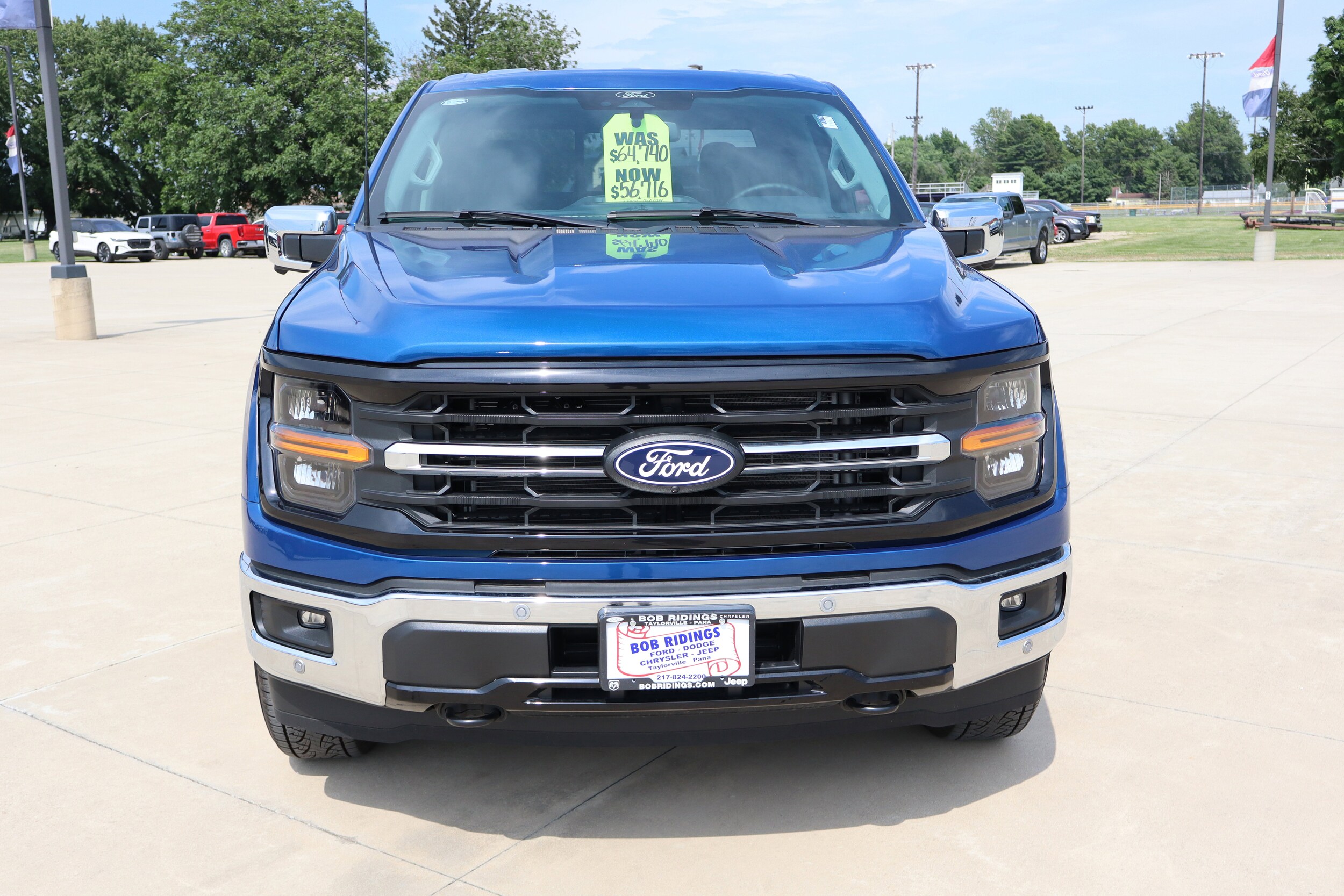 2025 Ford F-150 XLT photo 2
