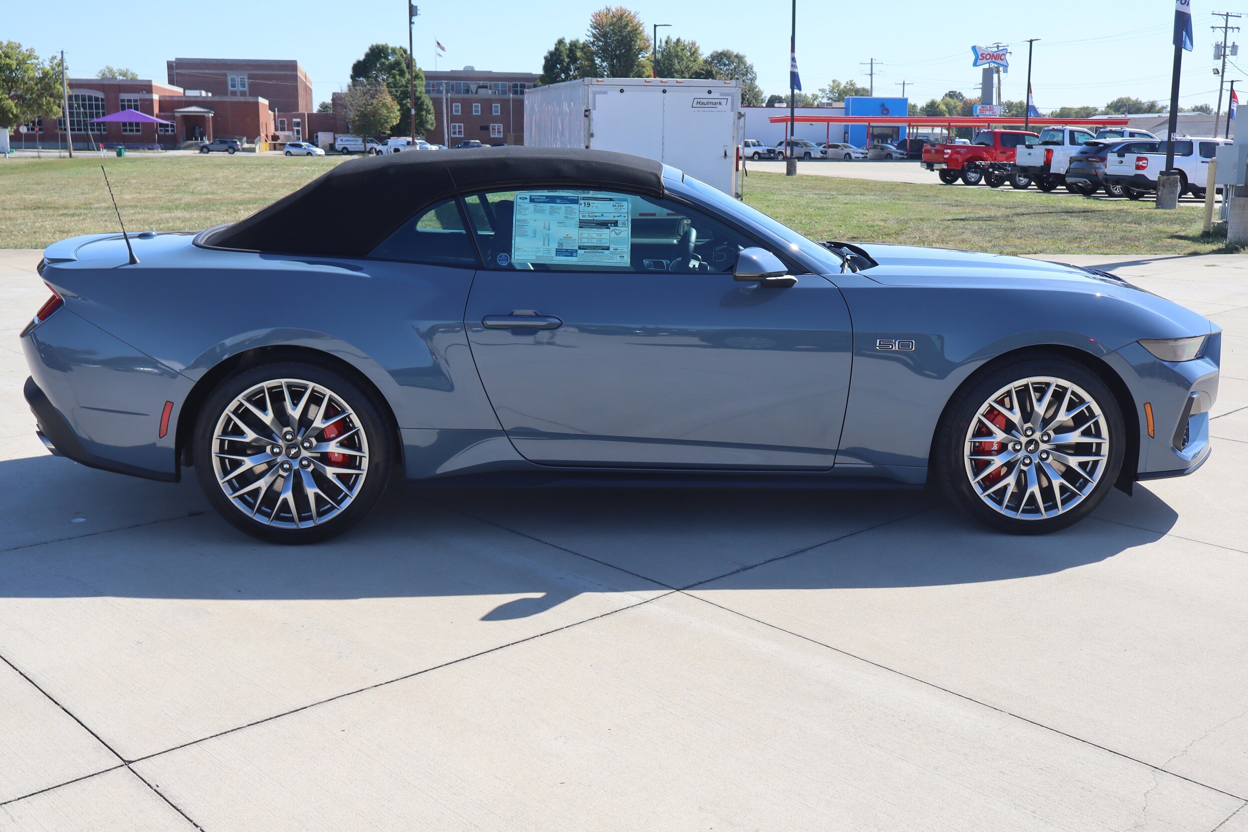 2025 Ford Mustang GT Premium Convertible photo 4