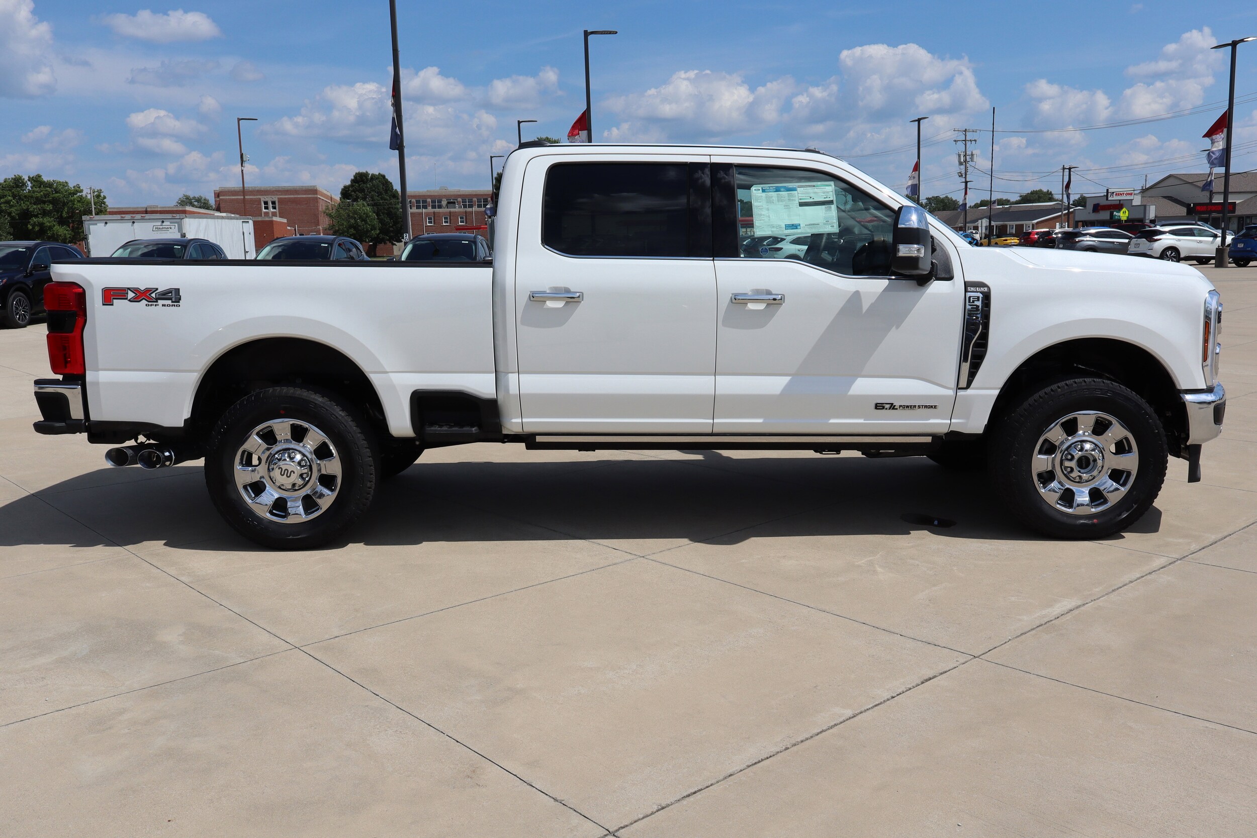 2025 Ford F-350 King Ranch photo 4