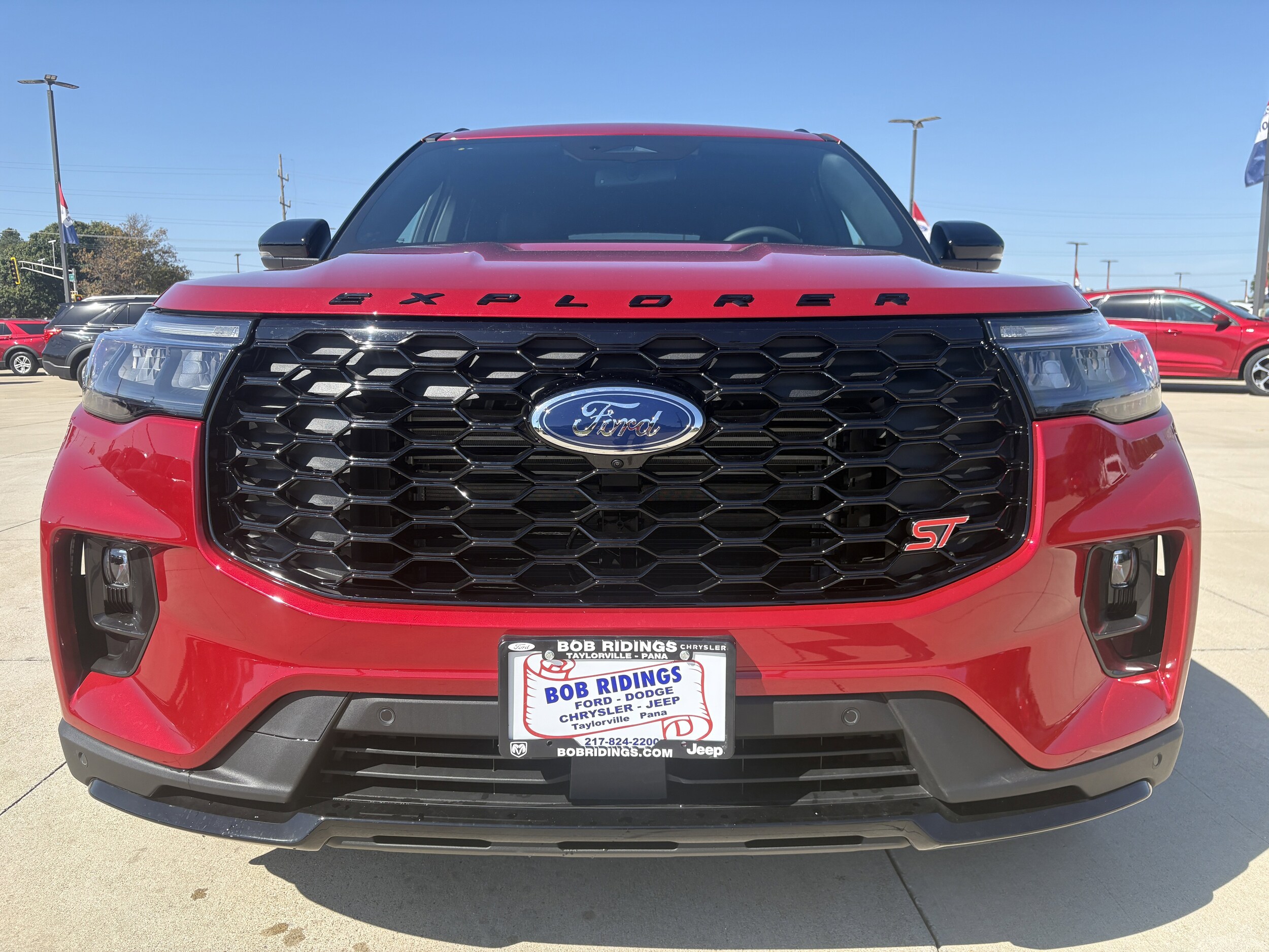 2025 Ford Explorer ST photo 2