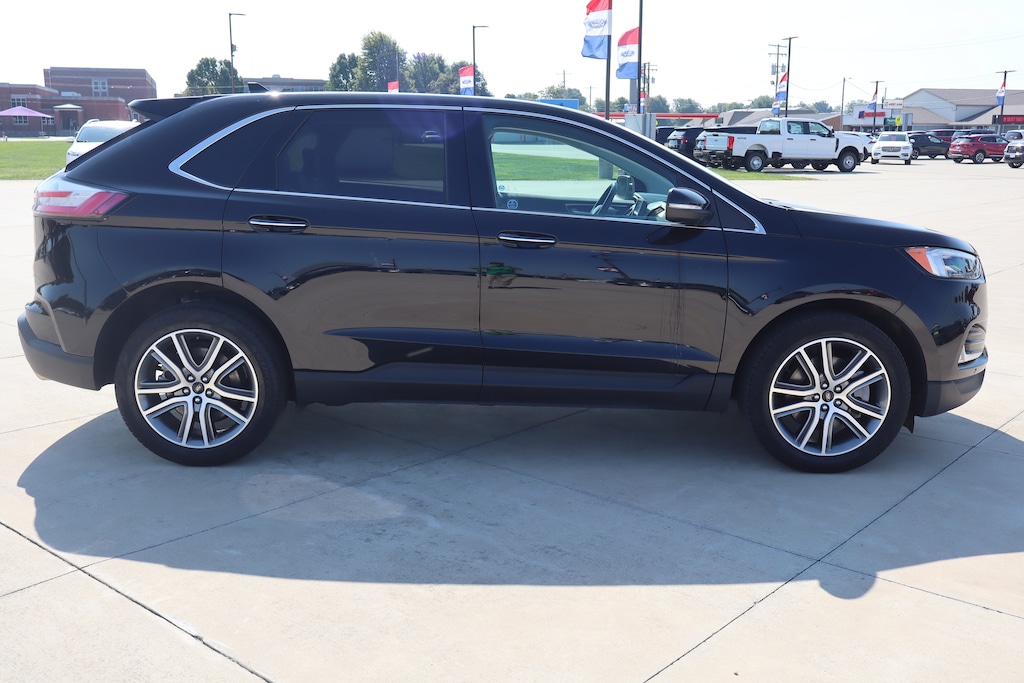 Used 2024 Ford Edge Titanium SUV