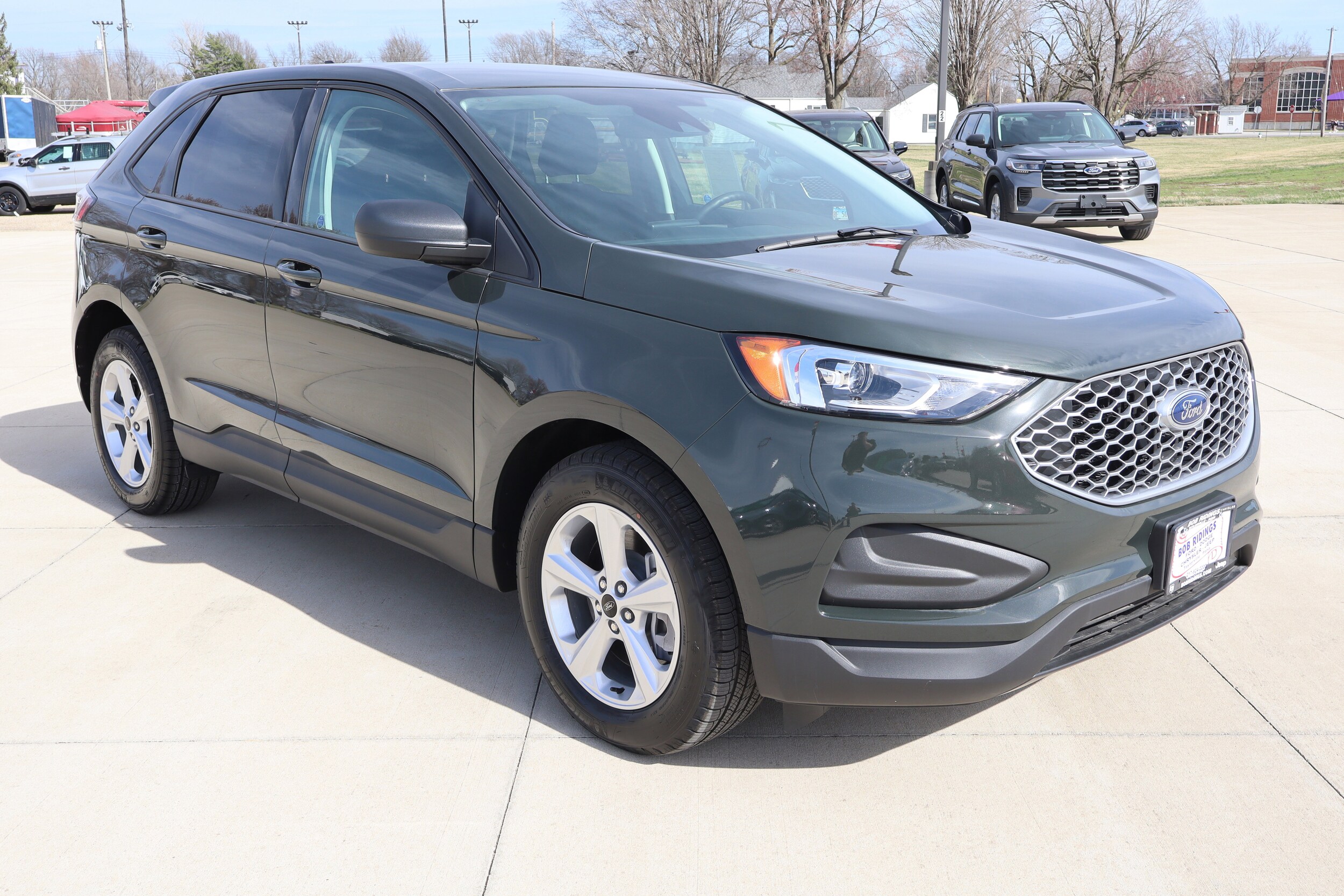 2024 Ford Edge SE photo 3