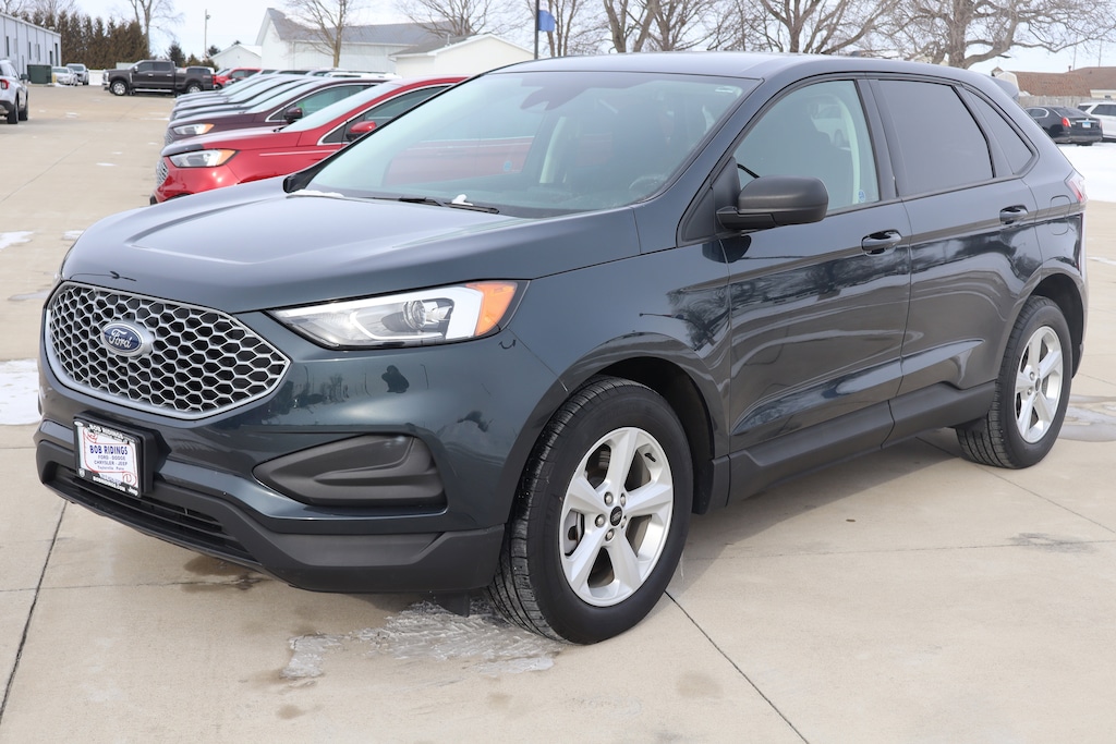Used 2023 Ford Edge SE SUV