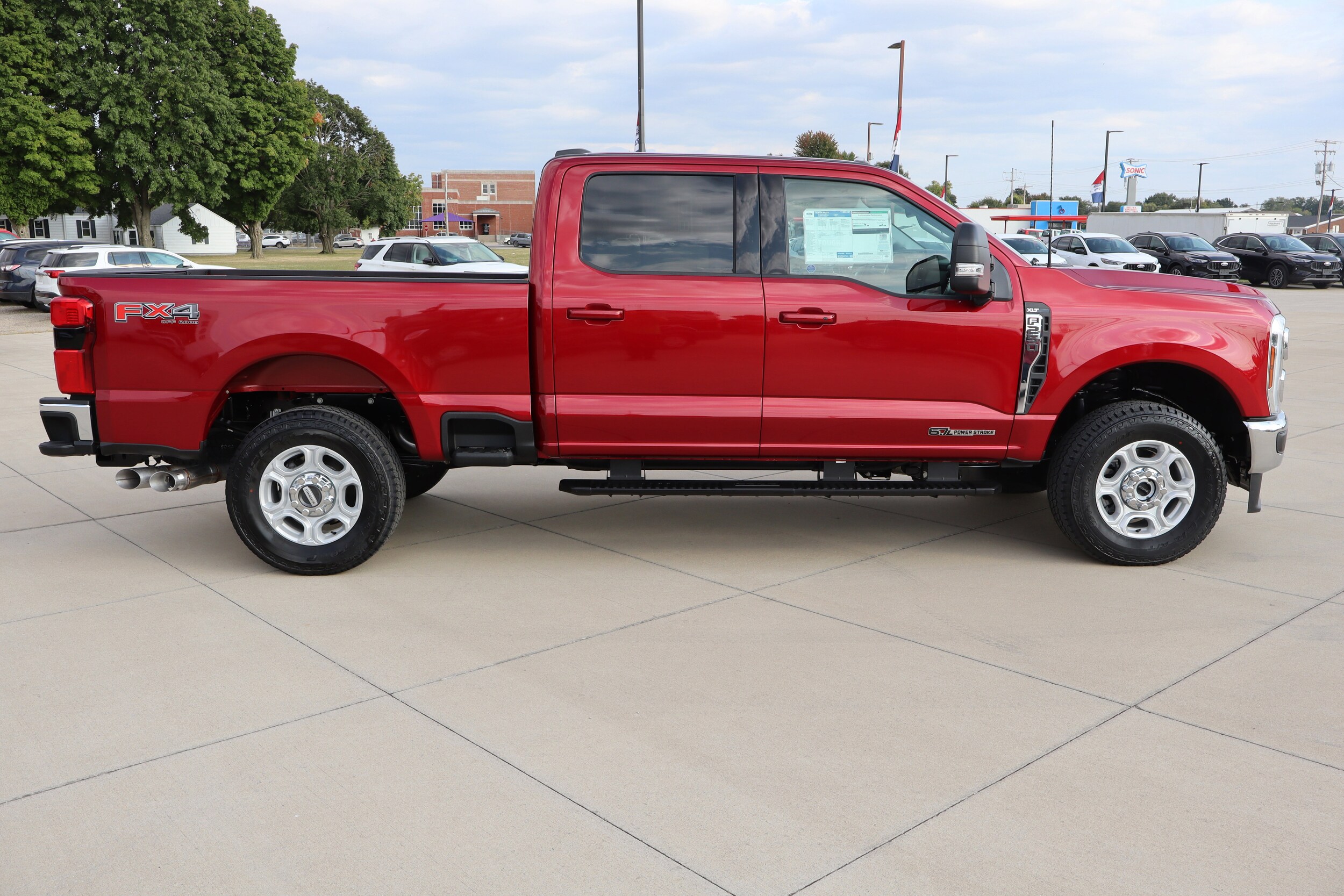 2026 Ford F-250 XLT photo 4