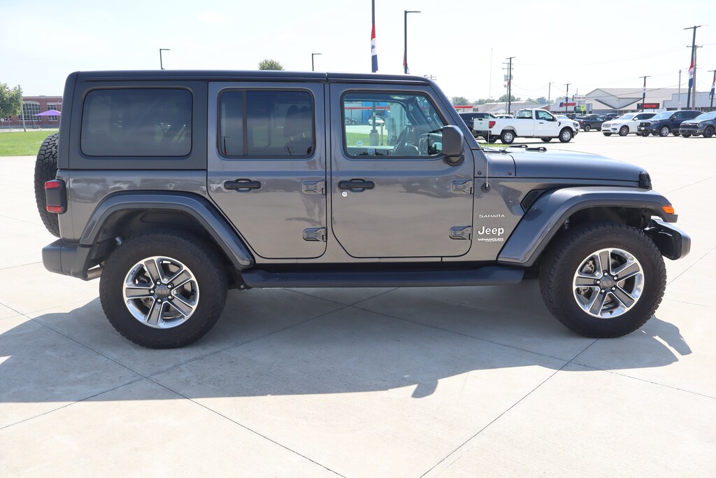Used 2021 Jeep Wrangler Unlimited Sahara SUV