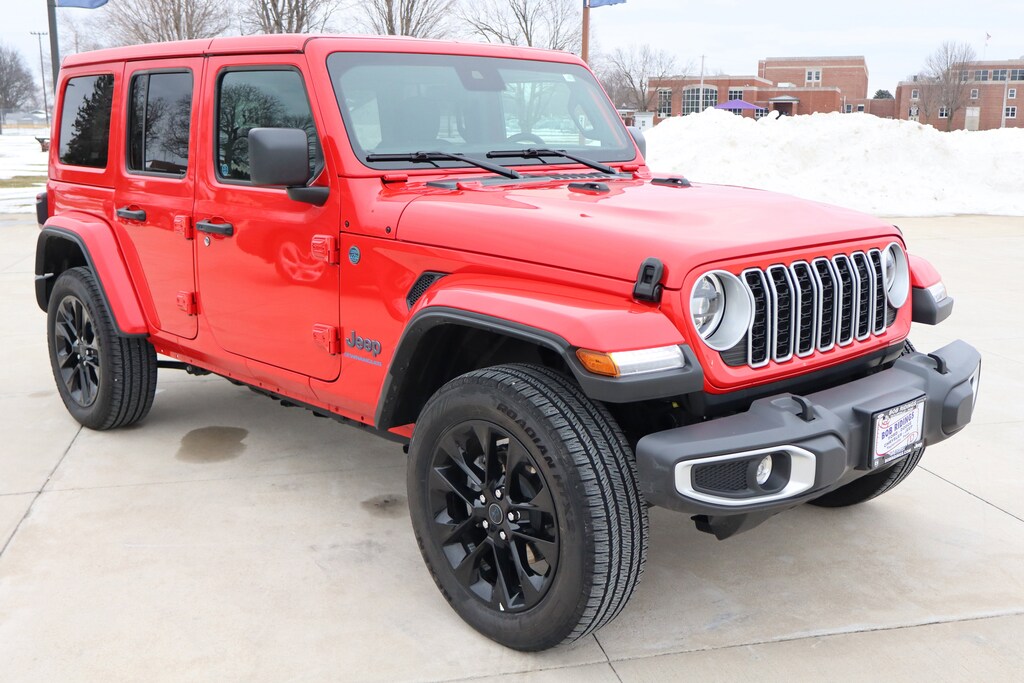 Used 2025 Jeep Wrangler 4xe Sahara SUV