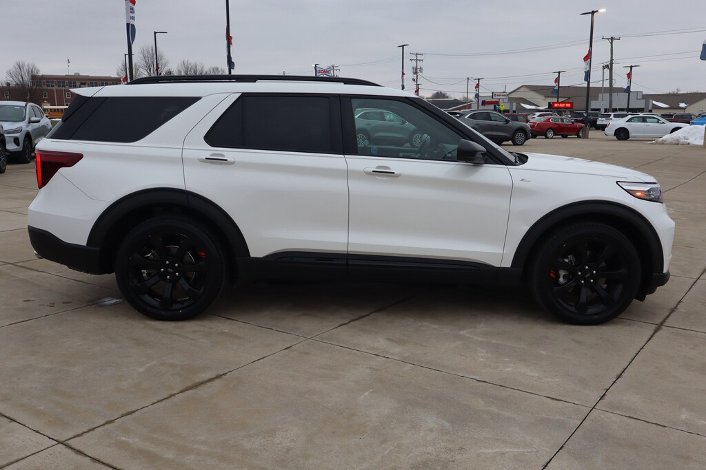 Used 2023 Ford Explorer ST-Line SUV