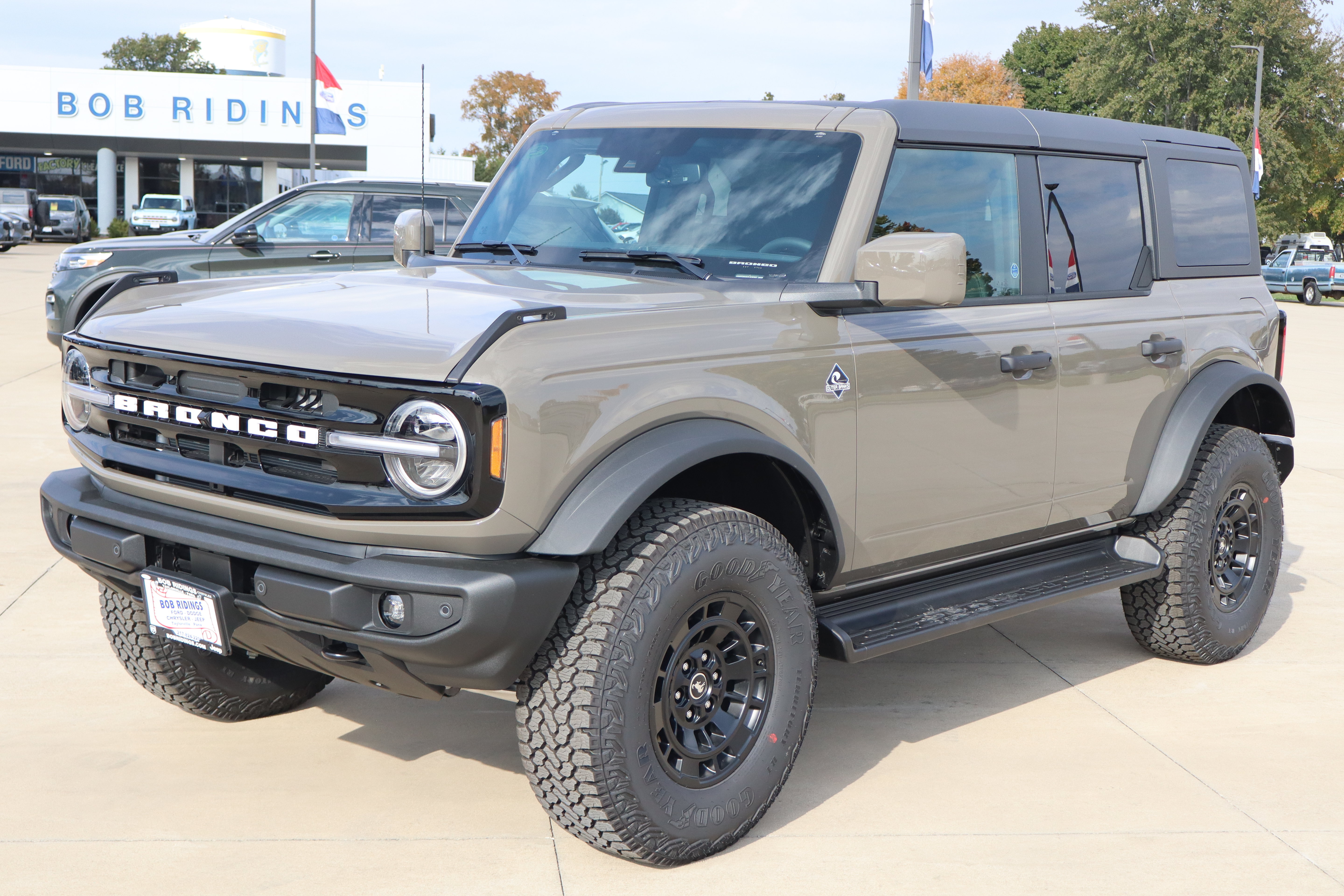 New 2026 Ford Bronco Outer Banks Convertible