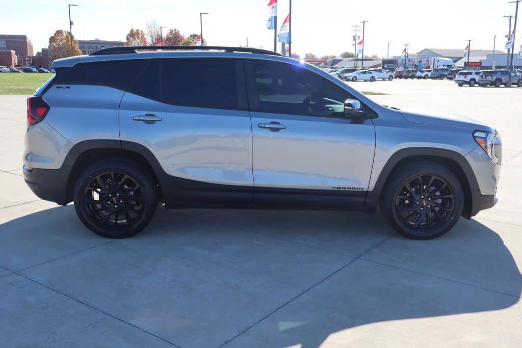 Used 2023 GMC Terrain SLE SUV
