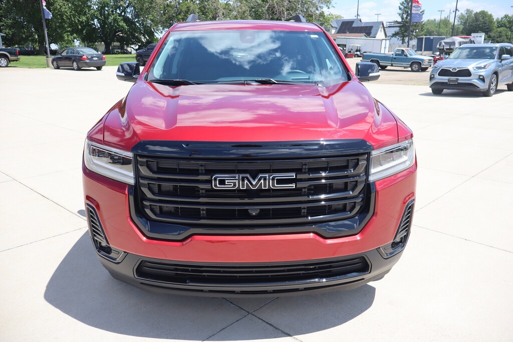 Used 2023 GMC Acadia SLT SUV