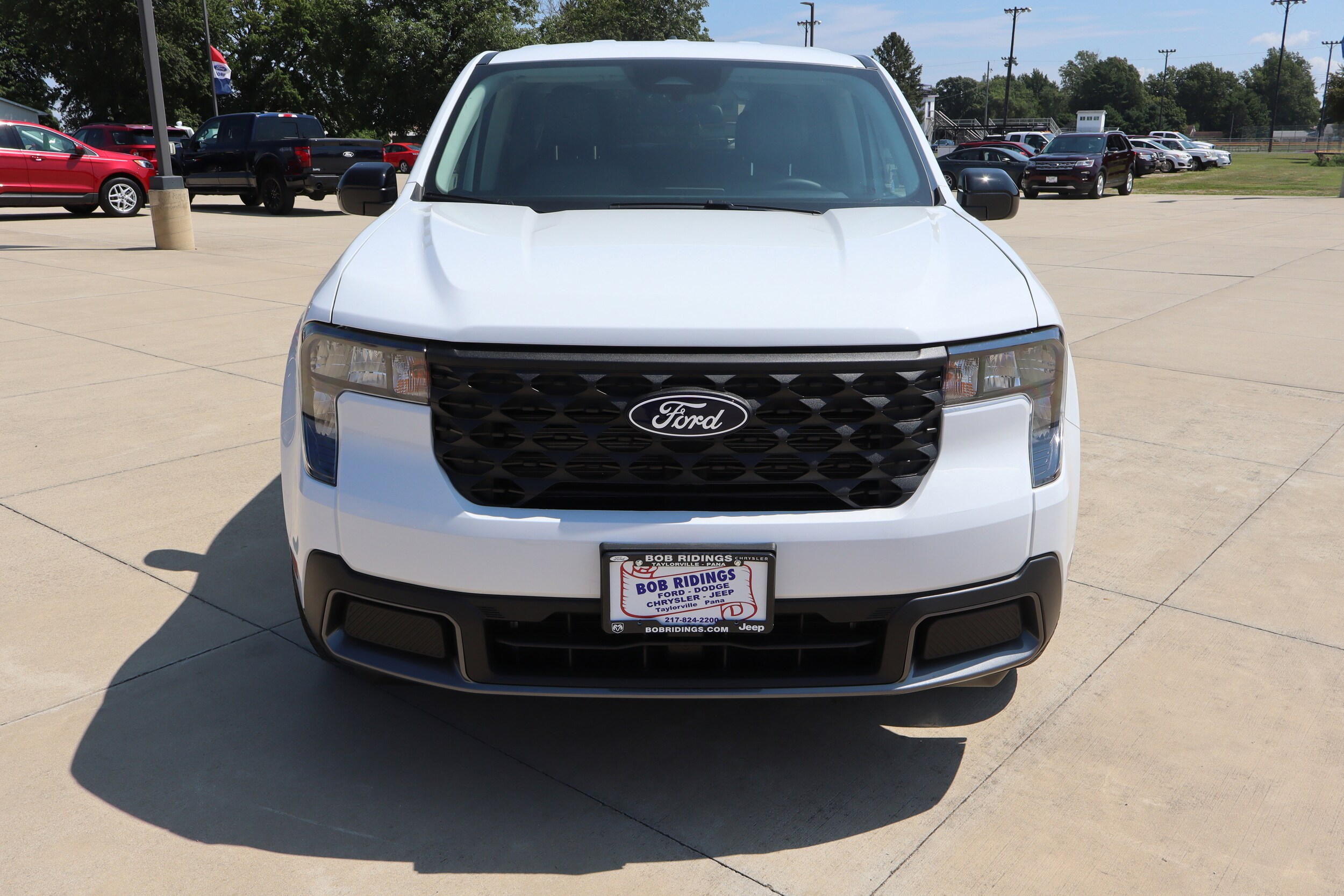 2025 Ford Maverick XLT photo 2