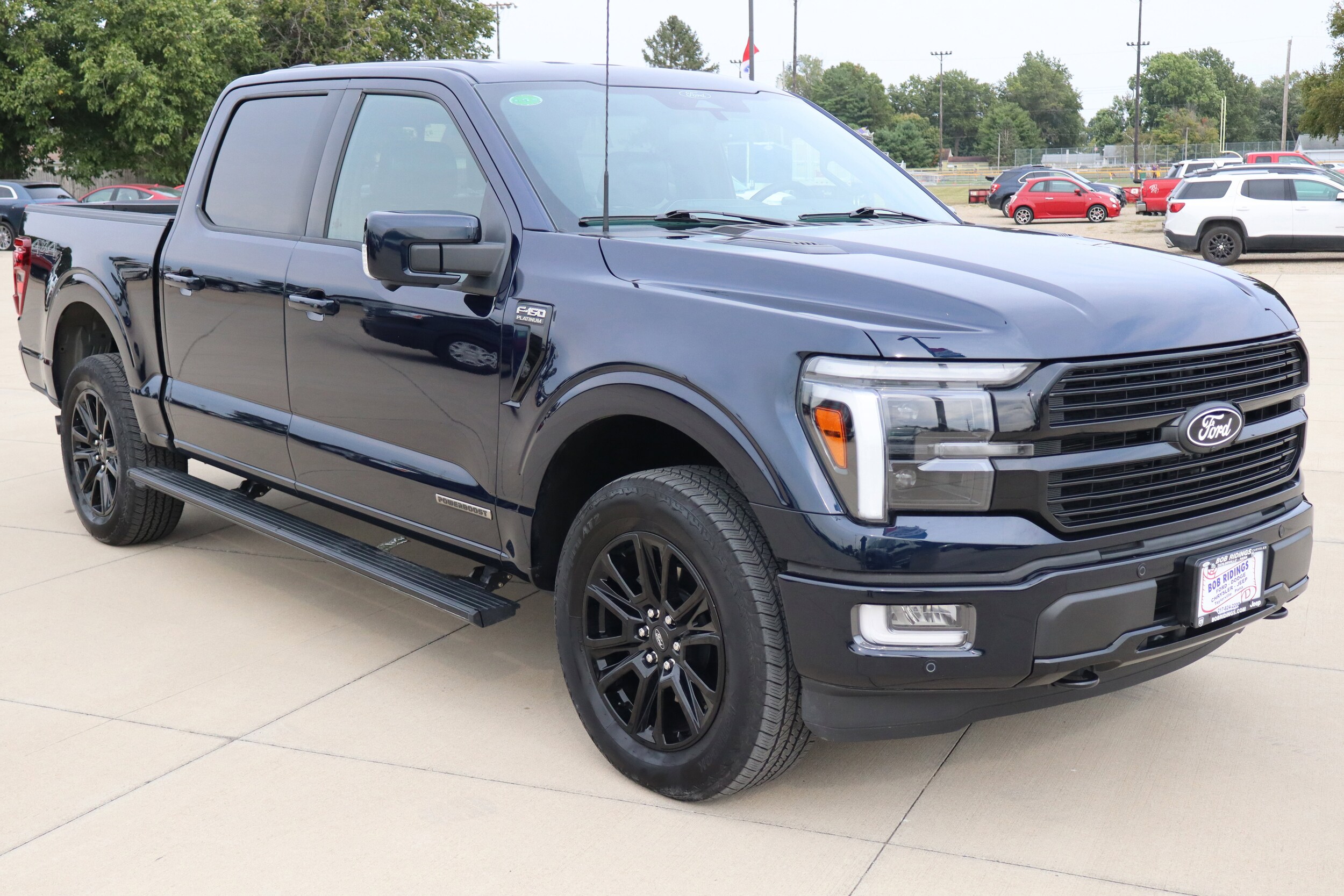 2024 Ford F-150 Platinum photo 2
