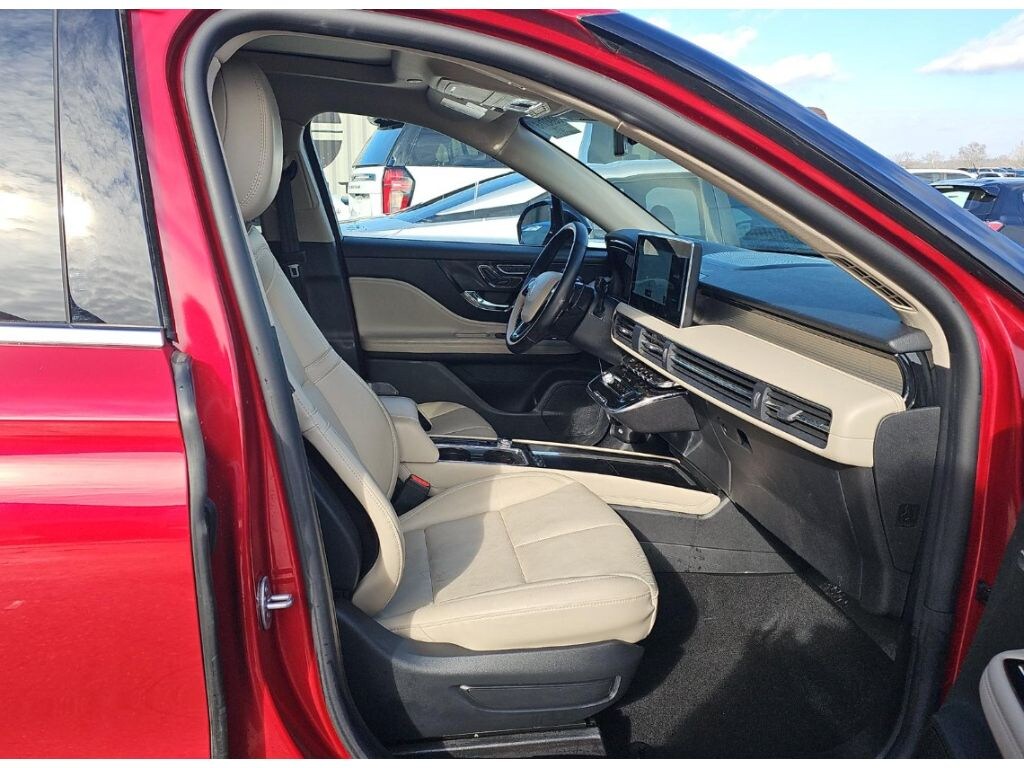 Used 2025 Lincoln Corsair Premiere SUV