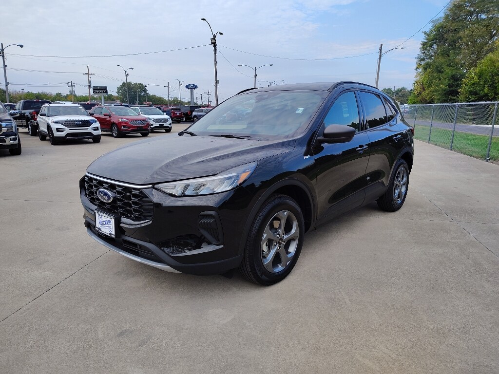 2025 Ford Escape ST-Line photo 2