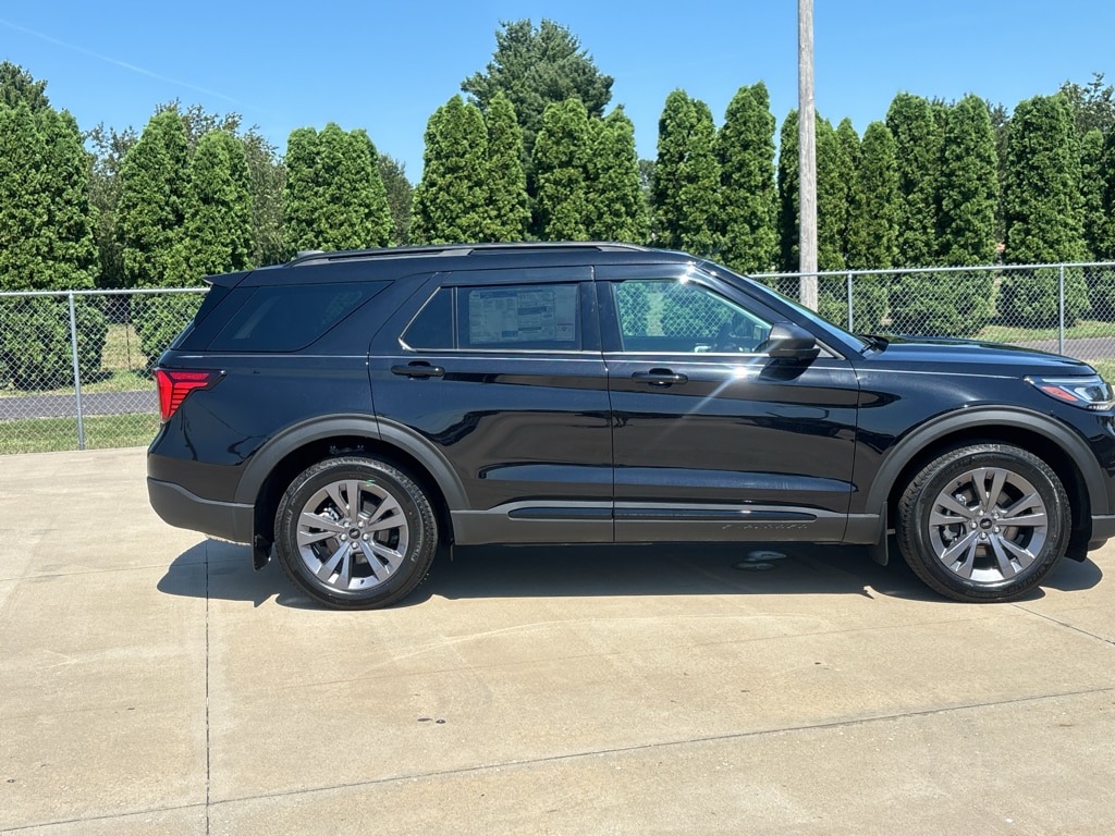New 2026 Ford Explorer Active w/200A Pkg SUV